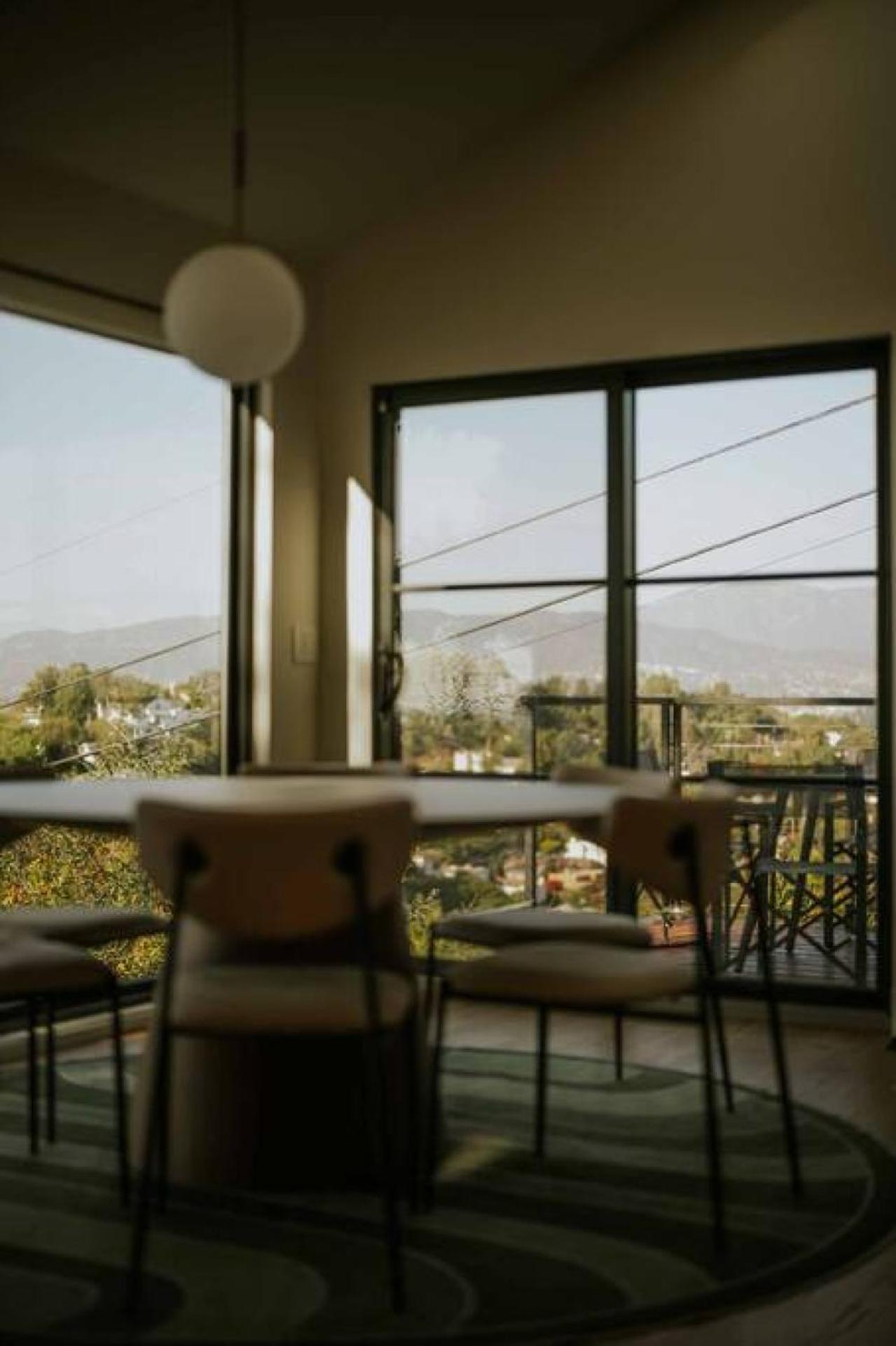Holiday home Skyline Serenity Lux Hilltop Retreat And Sauna *