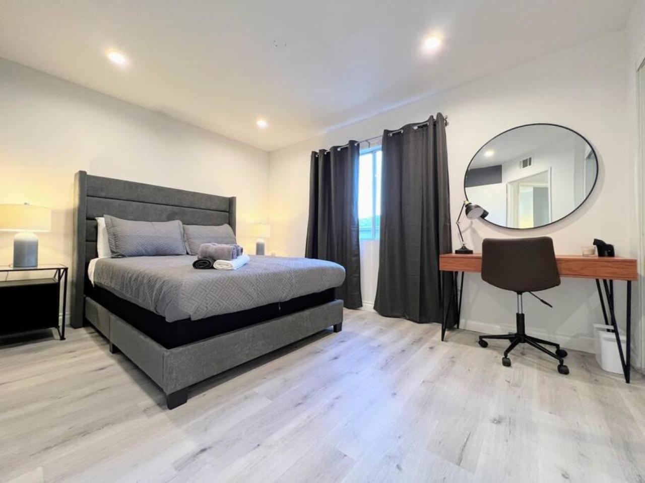 Spacious 2br Near Hollywood - Br3