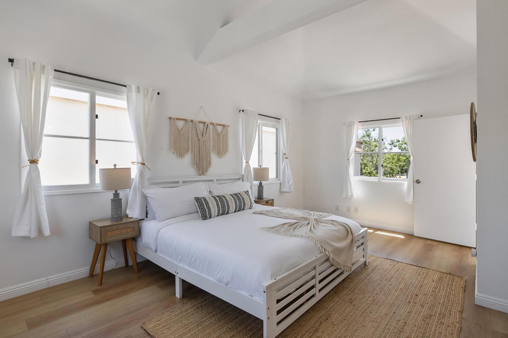 Holiday home Exclusive 2bd 3ba With Balcony *
