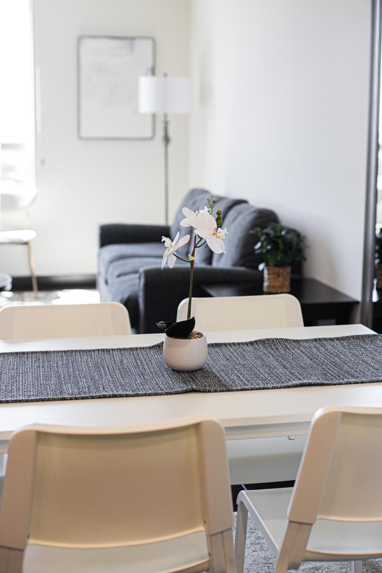 One Bedroom Gem In Weho Los Angeles