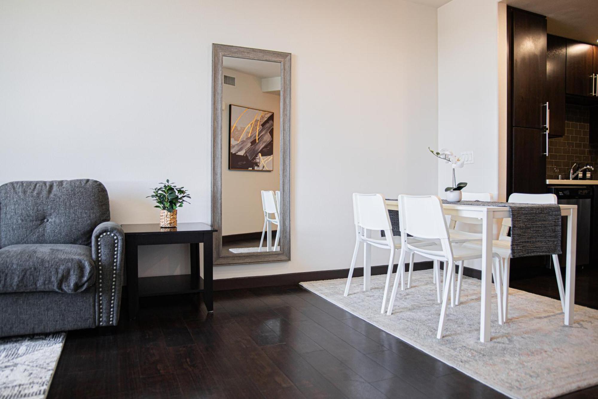 One Bedroom Gem In Weho * Los Angeles