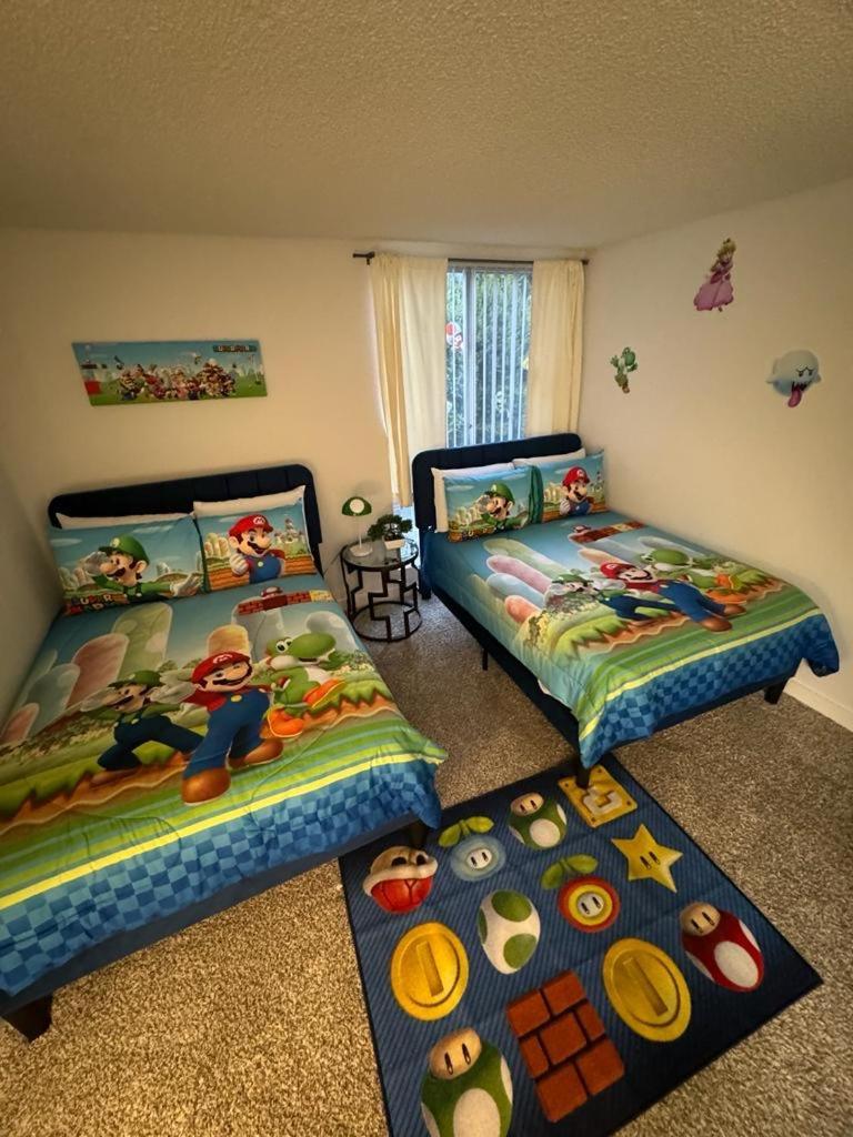 Mario, Harry Potter, & Not Themed Loft Universal 10min Loft Los Angeles