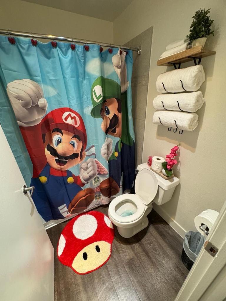 Mario, Harry Potter, & Not Themed Loft Universal 10min Loft *