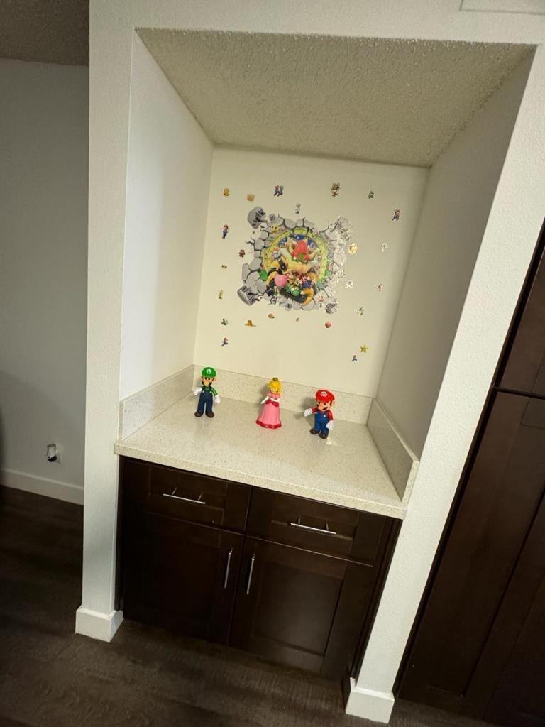 Mario, Harry Potter, & Not Themed Loft Universal 10min Loft Apartment Los Angeles