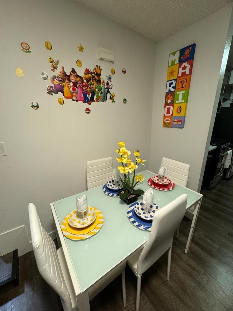 Apartment Mario, Harry Potter, & Not Themed Loft Universal 10min Loft *