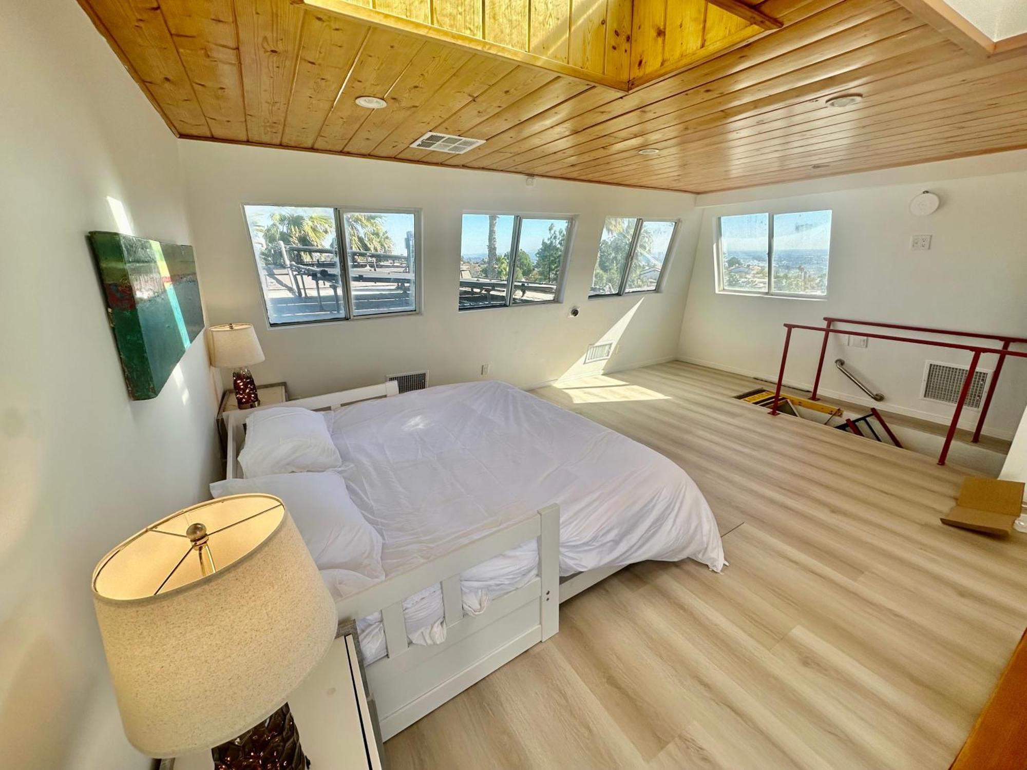 Le Chateau * Los Angeles