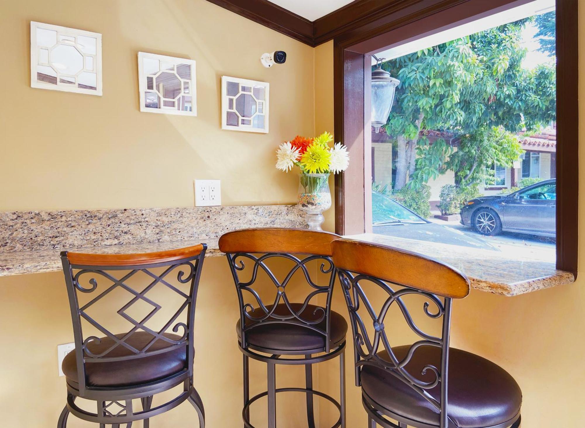 El Patio - Near Universal Hollywood Motel Los Angeles