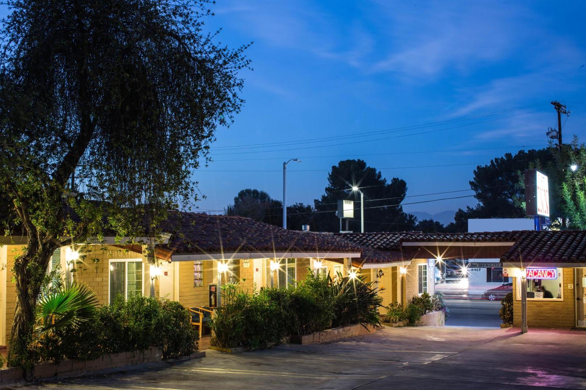 El Patio - Near Universal Hollywood Motel Los Angeles