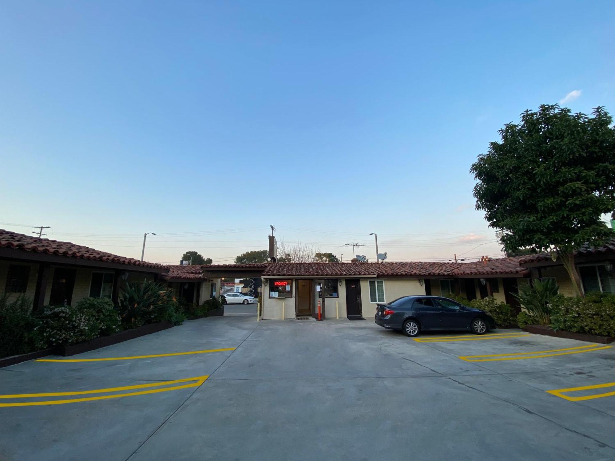 El Patio - Near Universal Hollywood Motel Los Angeles