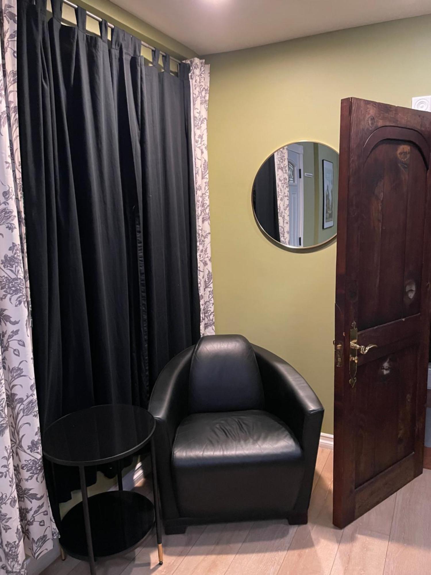 Private W/ Private Full Bathroom & Wifi & Ac & Shared Kitchen In Angeles * Los Angeles