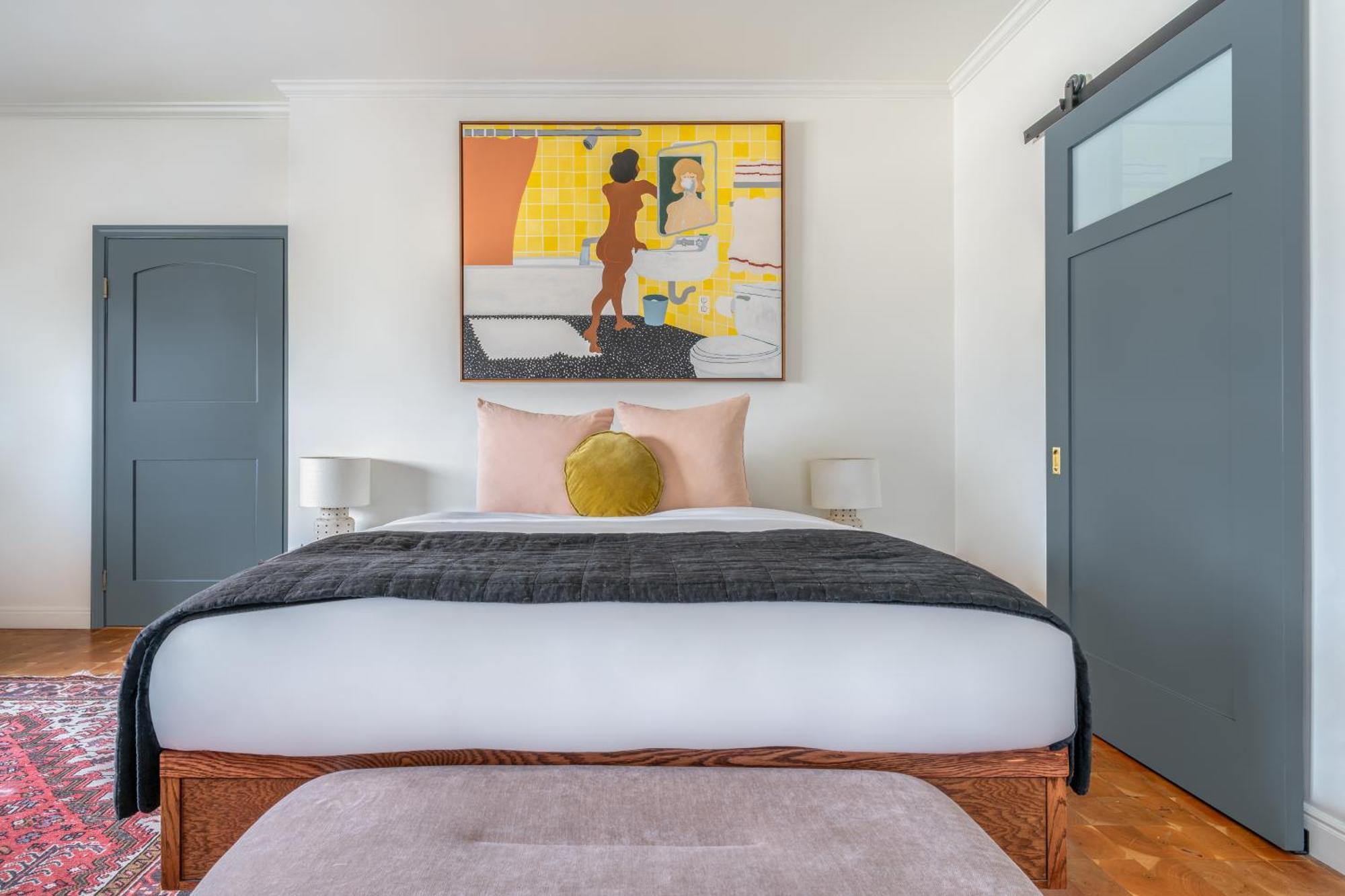 Gold-diggers Hotel