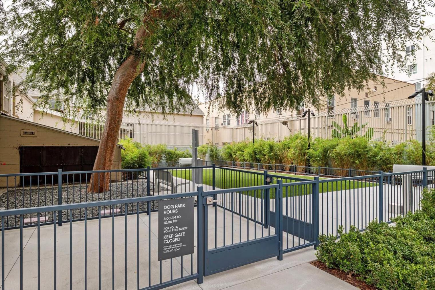 Hollywood 2br W Sundeck Pool Nr Hiking Trails Lax-1113 Los Angeles