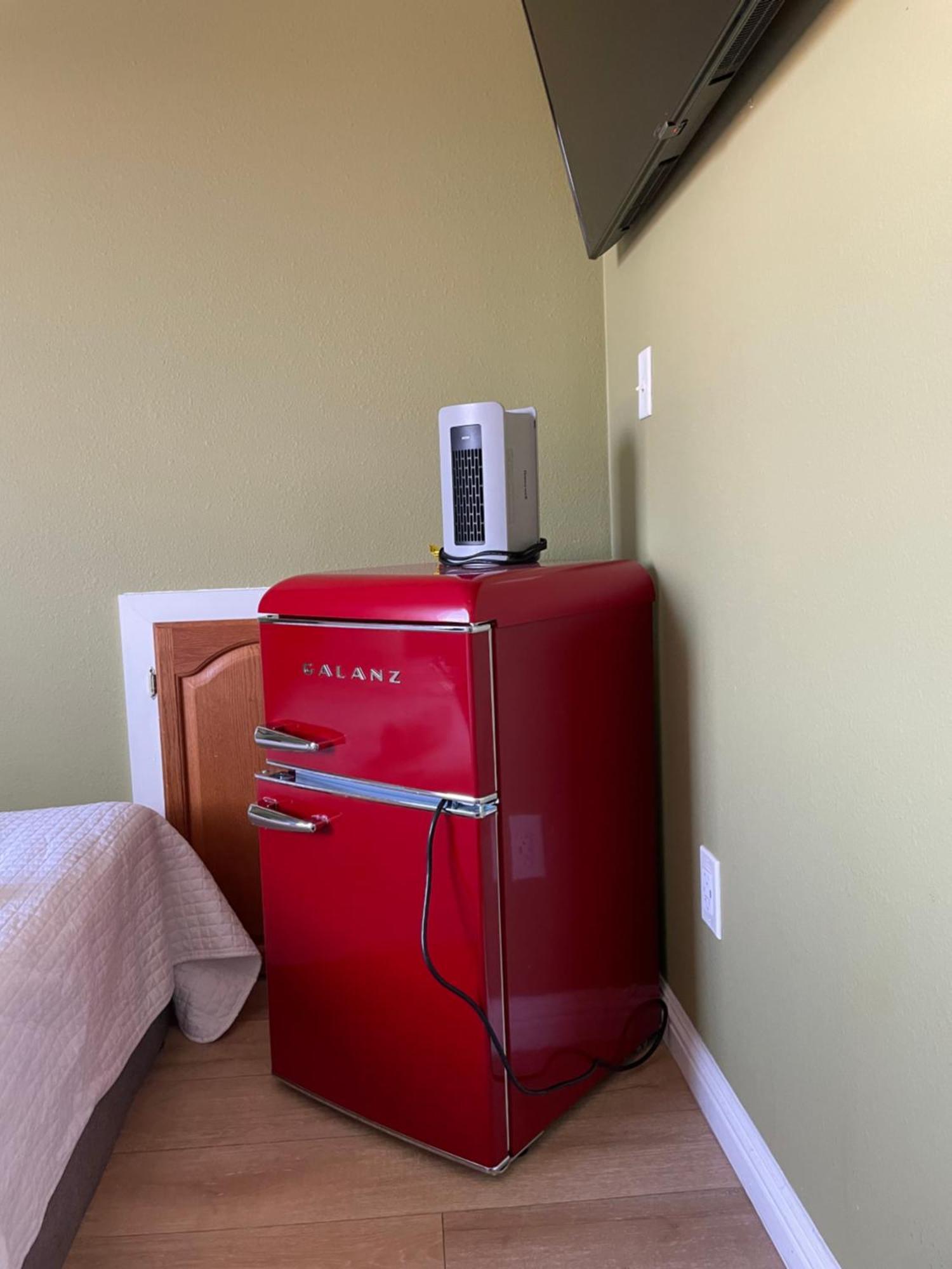 Hollywood View Private With Amenities *