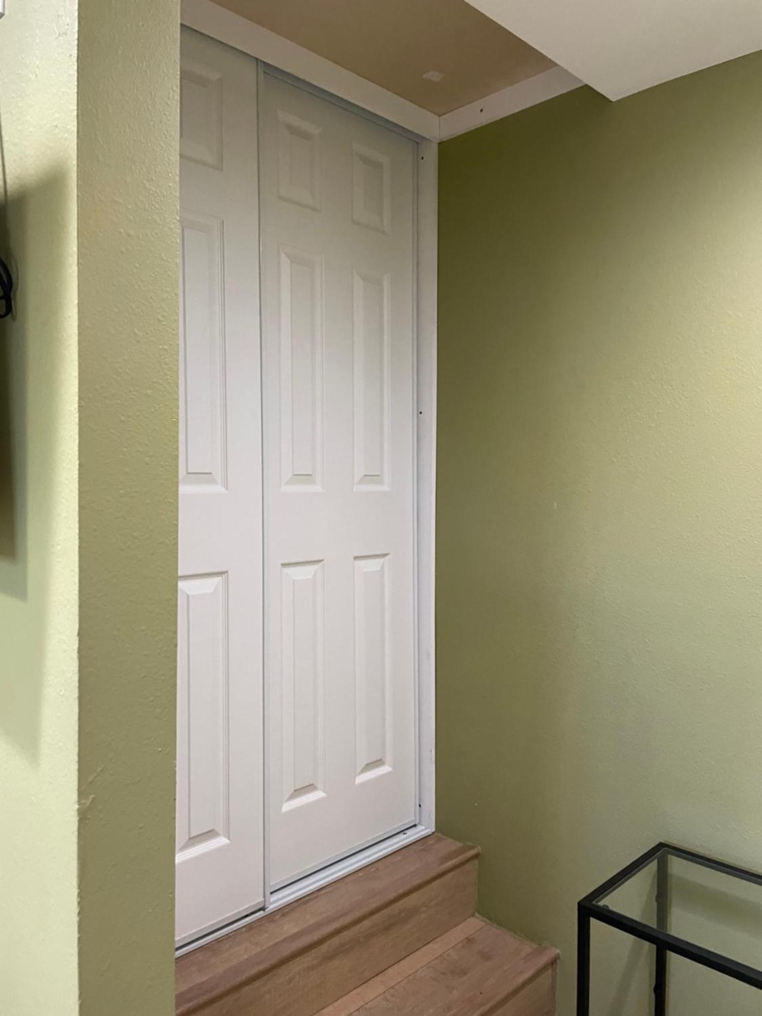 Hollywood View Private With Amenities Homestay