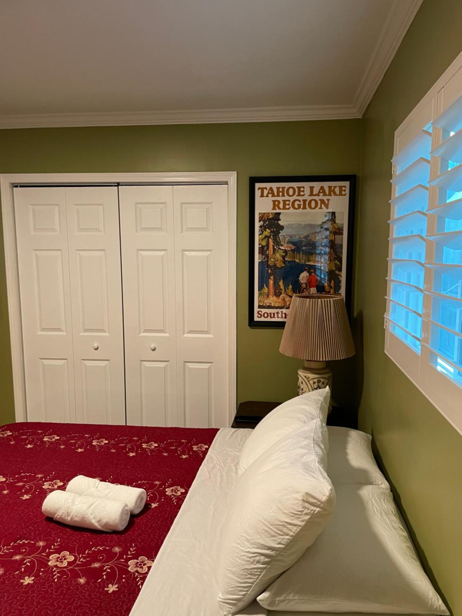 Private La Bedroom W Private Half-bathroom - Ac - Wifi - Private Fridge -smart Tv Los Angeles
