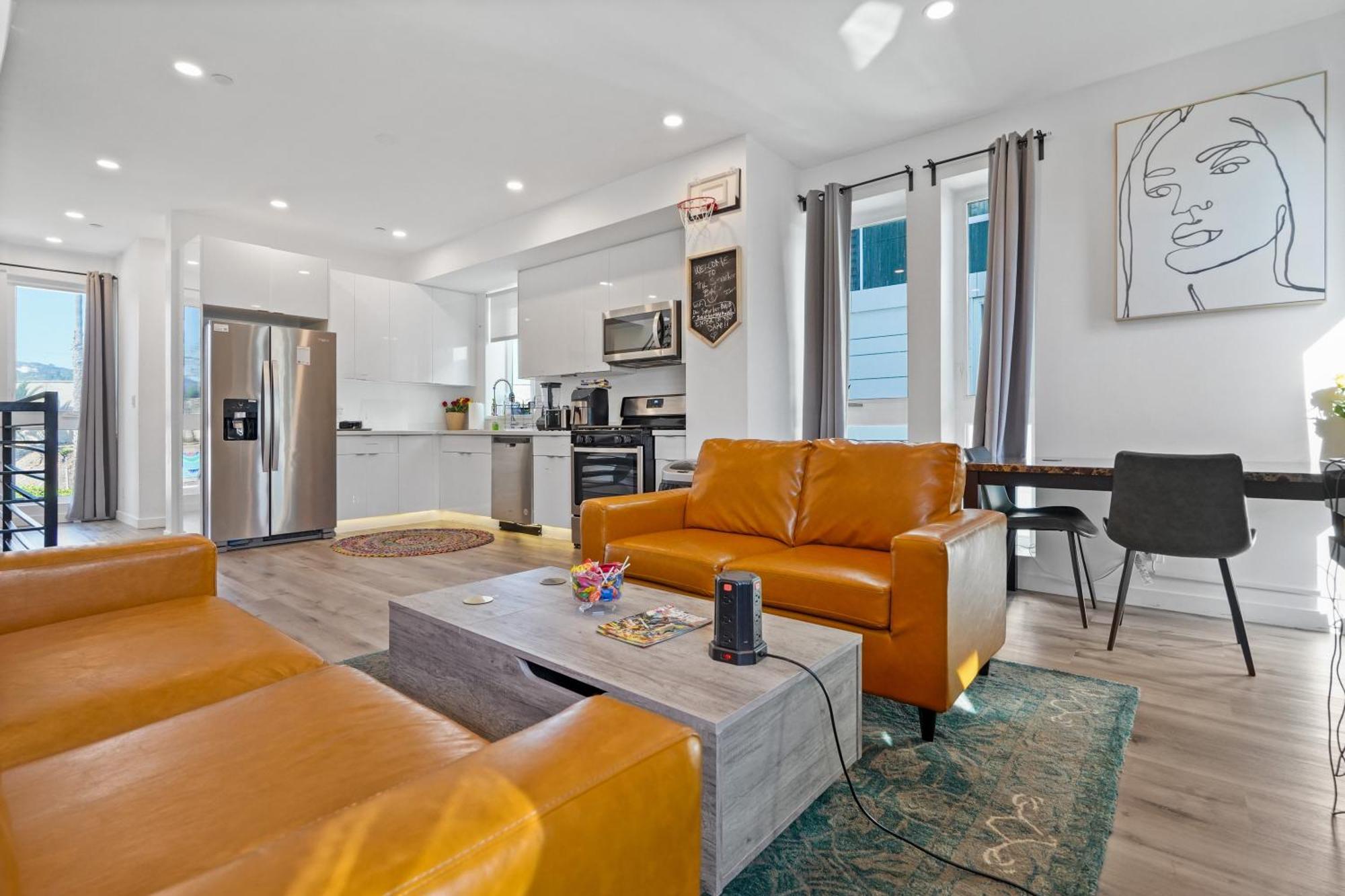 Eye-opening And Ultra-secure Luxury Hollywood *
