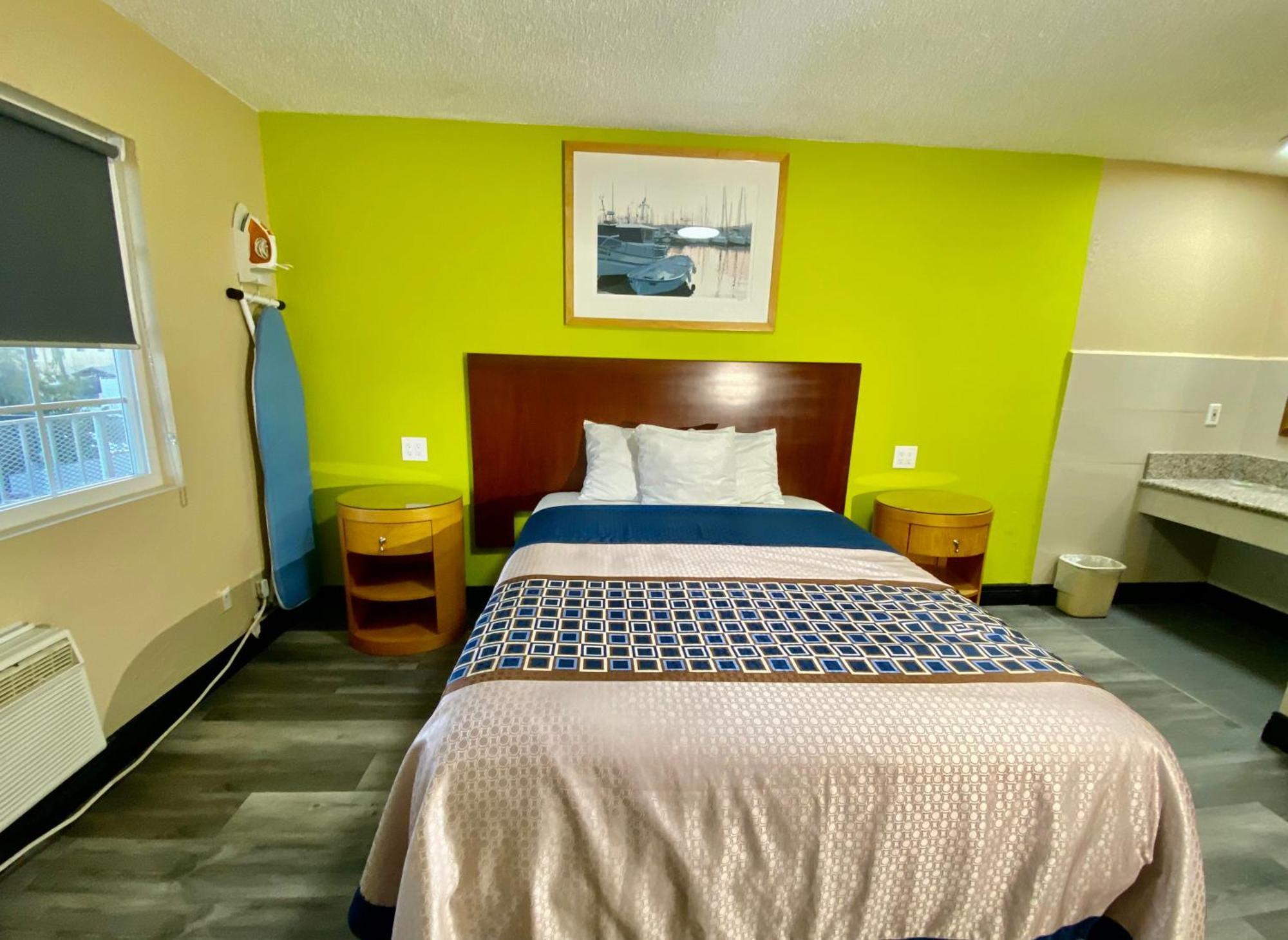 4 Star Los Angeles
