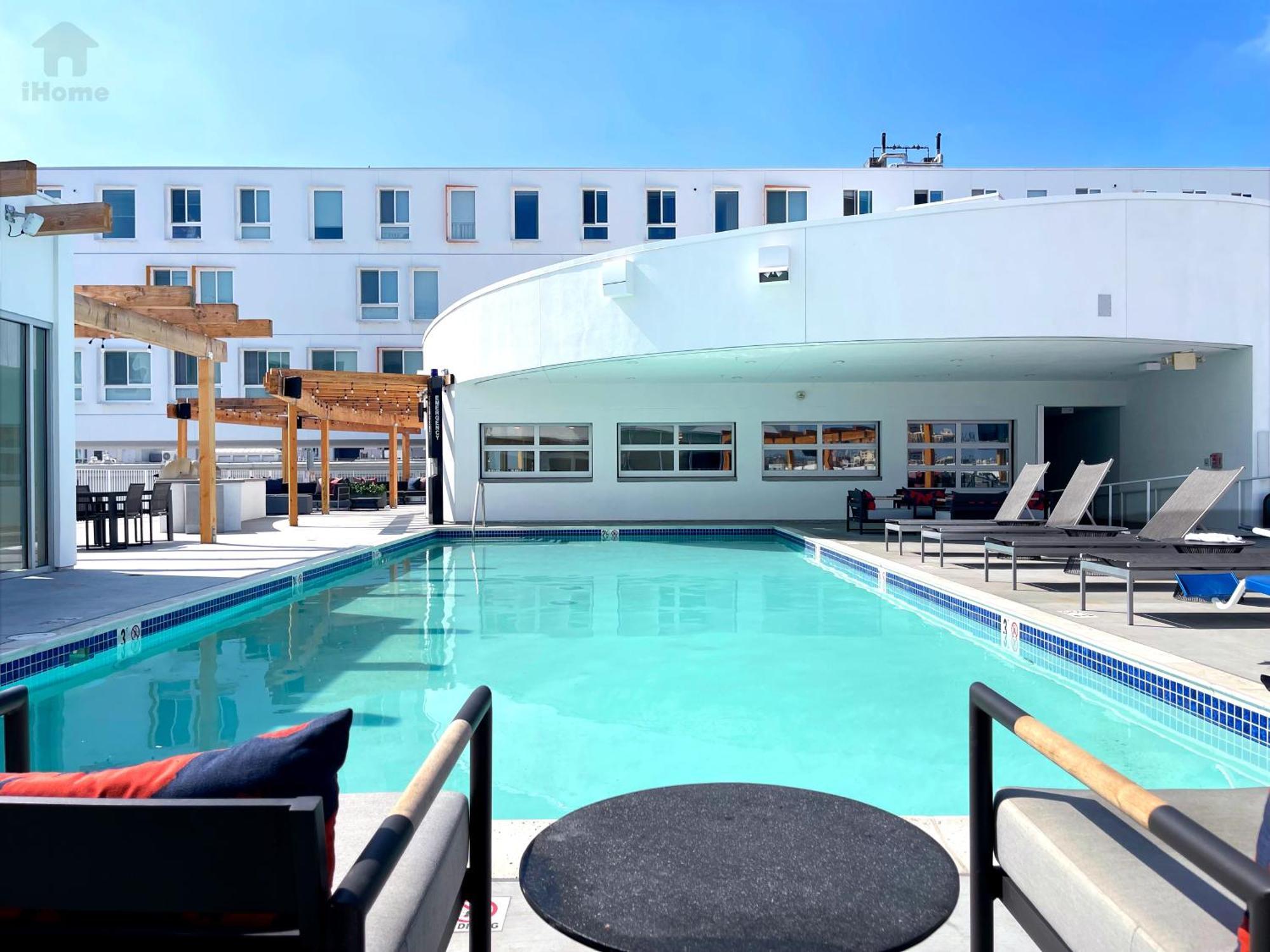 Perfect W Parking Gym Pool Wifi In Arts District Dtla Near Little Tokyo B4 * Los Angeles