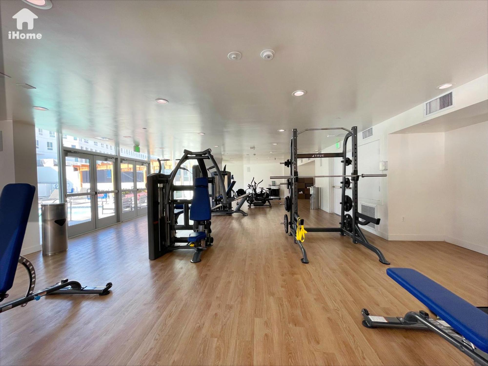 Perfect W Parking Gym Pool Wifi In Arts District Dtla Near Little Tokyo B4 Apartment