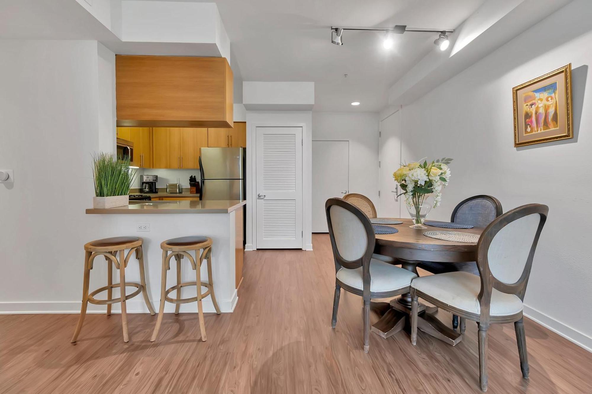 6 Modern 2 Bdr Santa Monica Pier