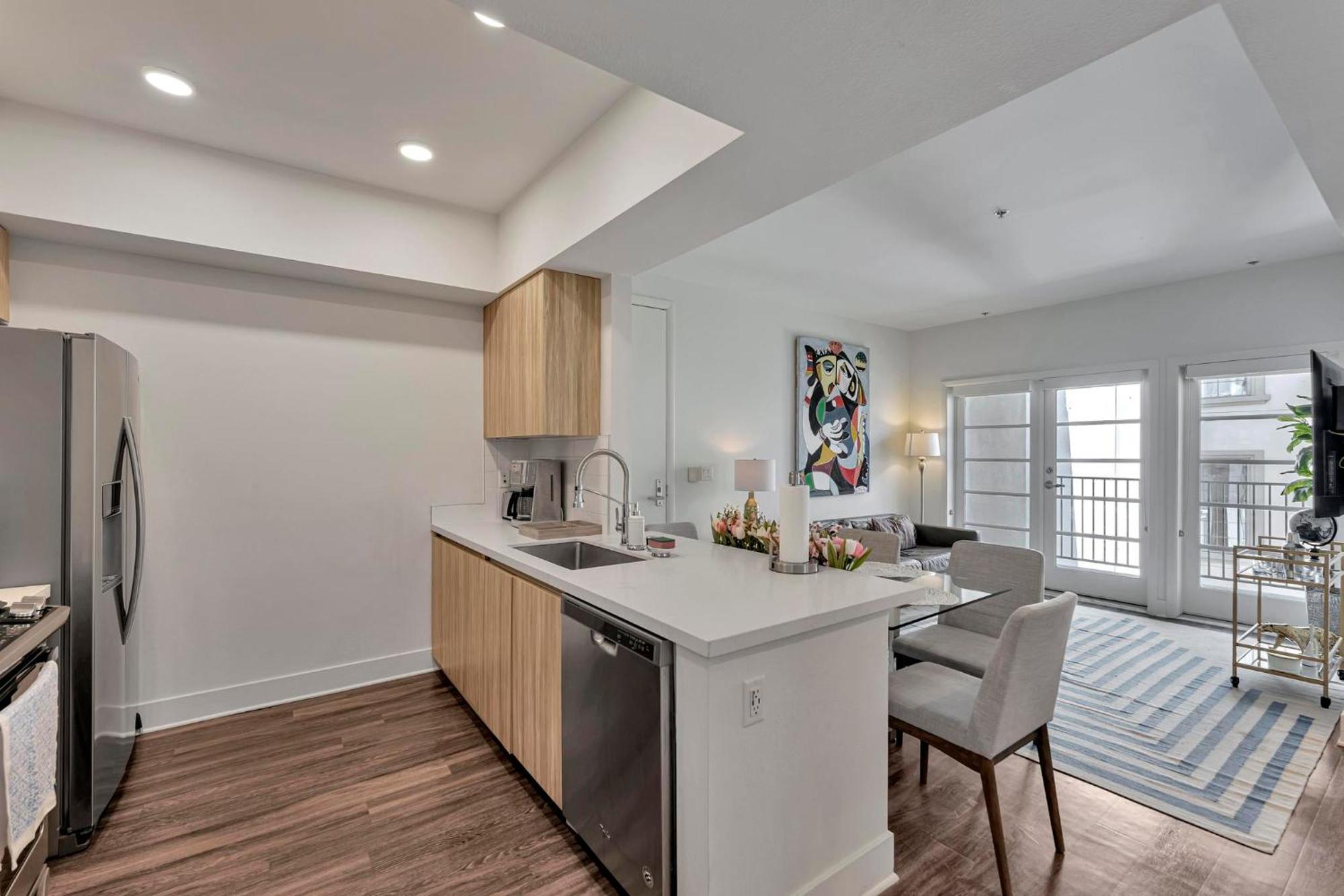 7 Large Down Town Santa Monica Apartamento *