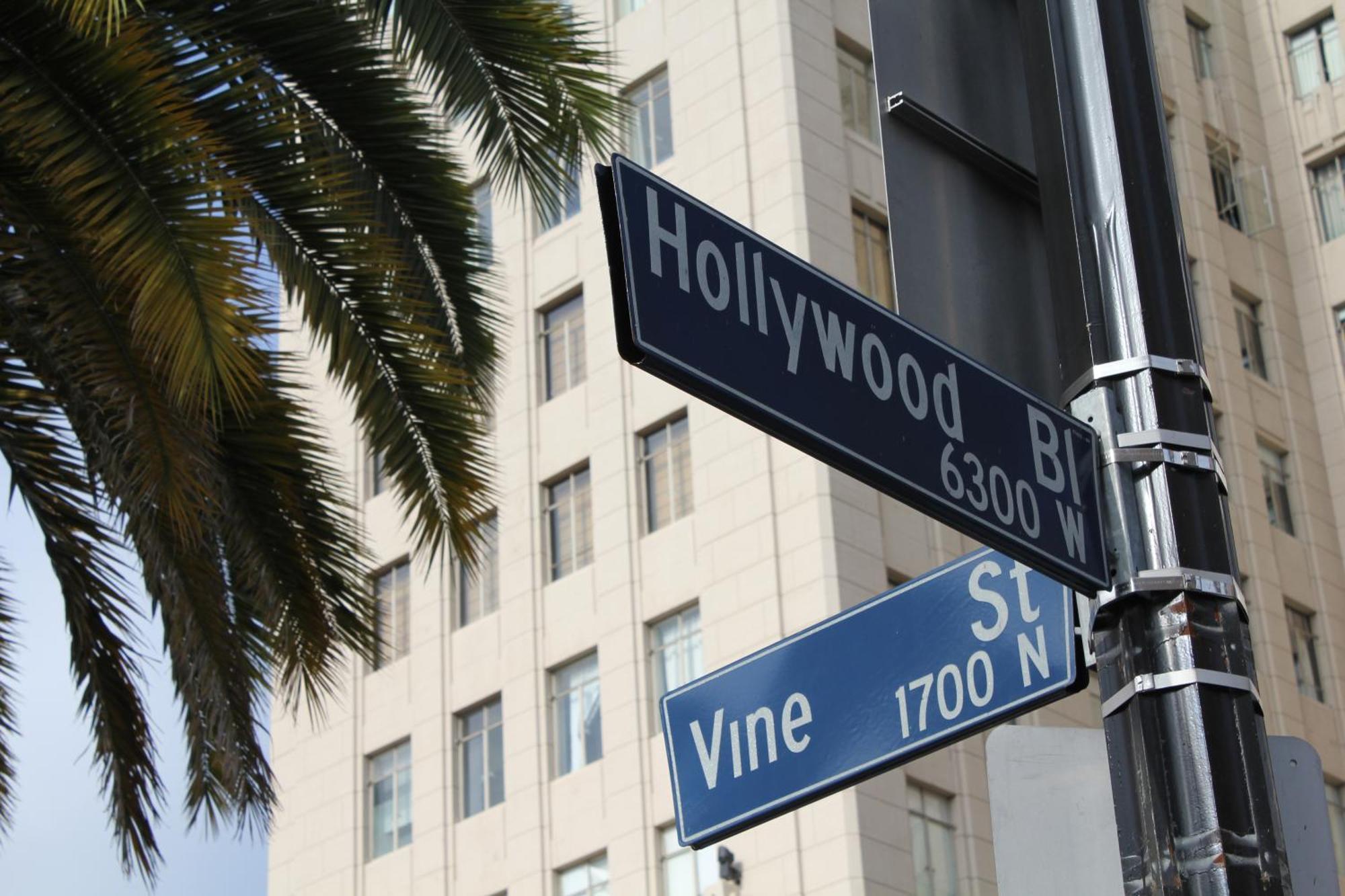 Hollywood House With Parking - Walk To Attractions Holiday home