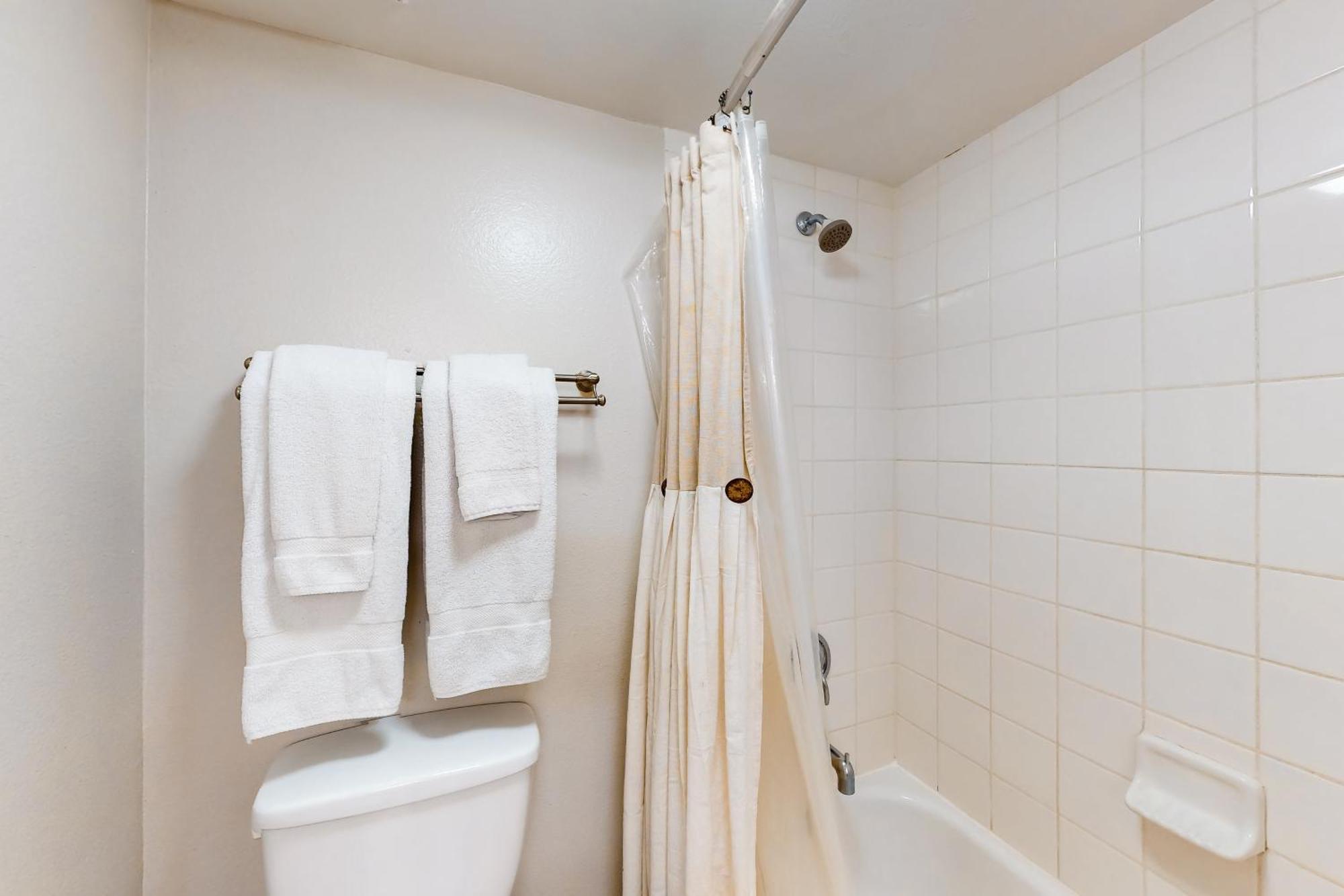 Apartment Pacific Cove Unit 111