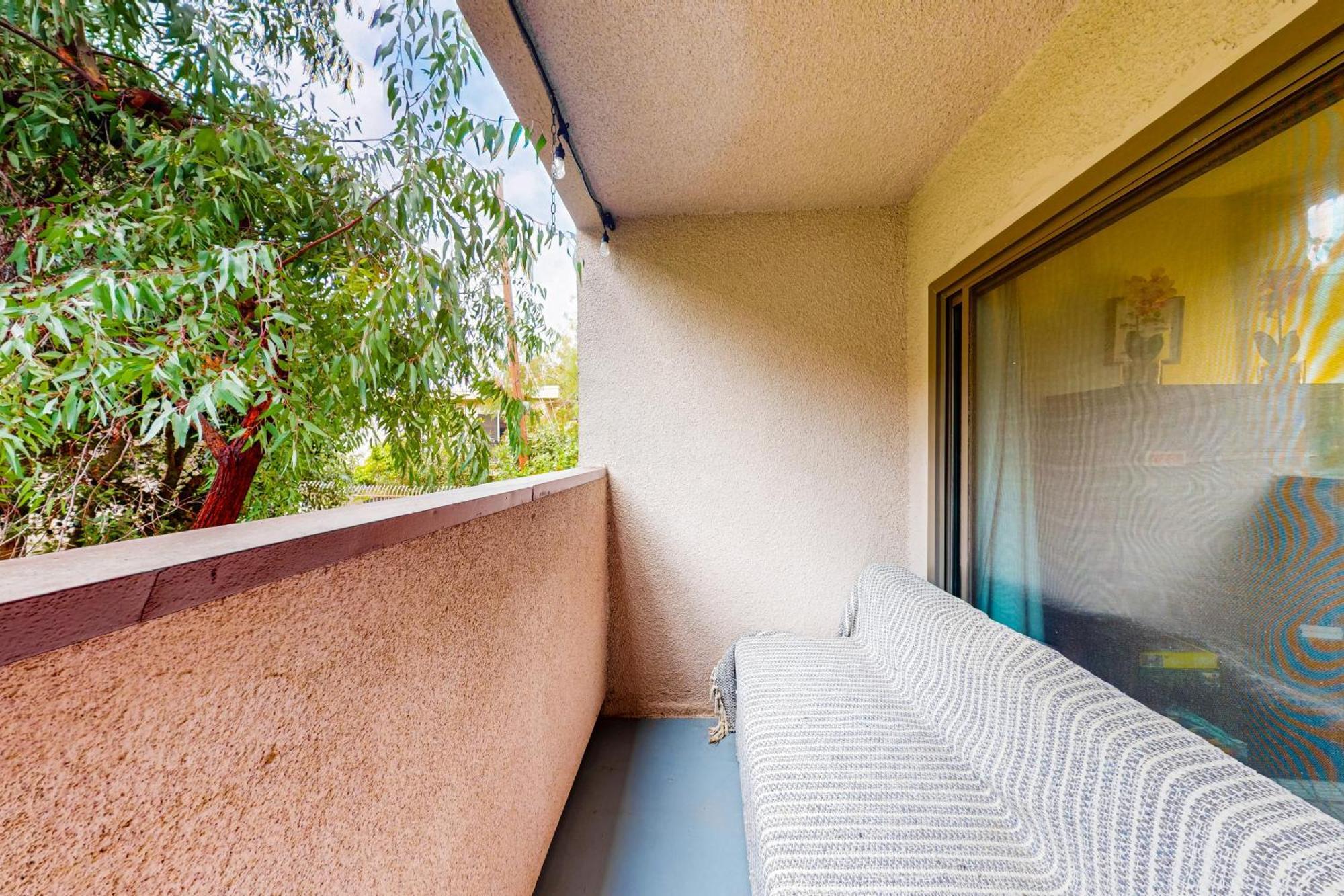Apartment Pacific Cove Unit 111 *