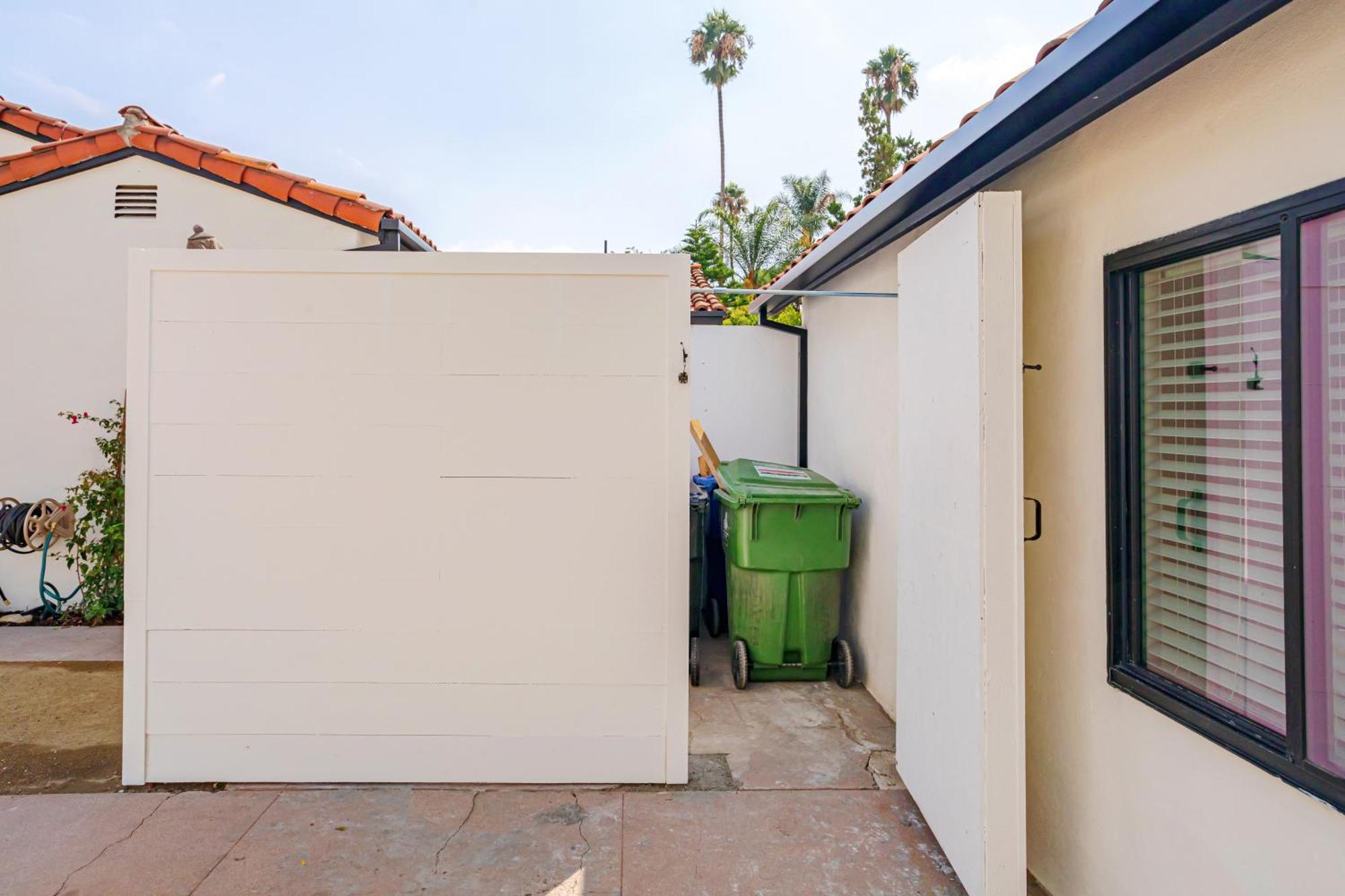 Holiday home Designer 2 Bed Near Universal Sleeps 8 Hot Tub Los Angeles