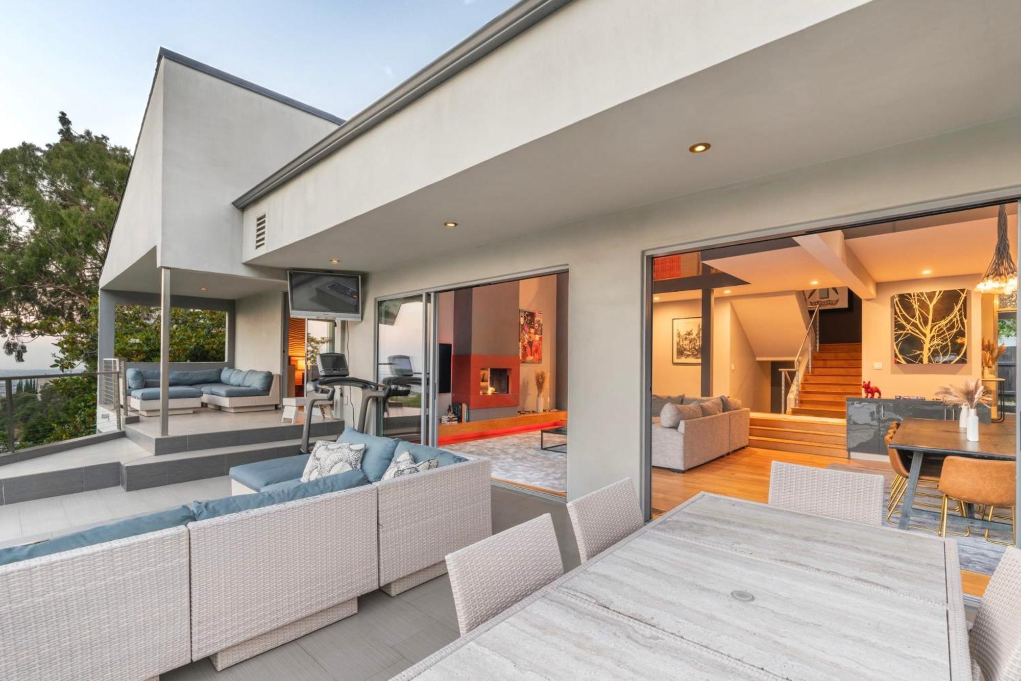 6mil 5br Sunset Strip Jetliner Views Oasis Los Angeles