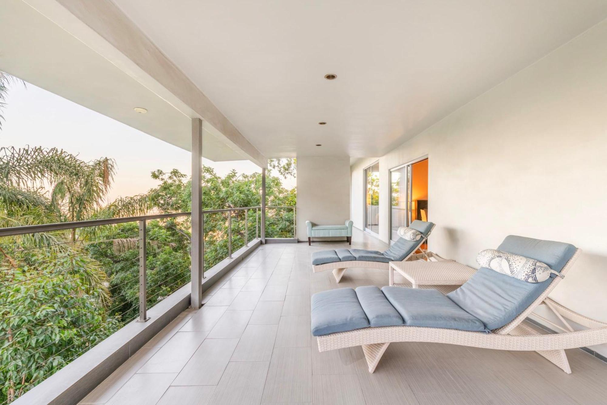 6mil 5br Sunset Strip Jetliner Views Oasis Los Angeles