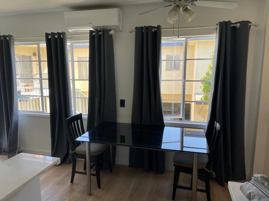 Renovateed Two-bedroom In Santa Monica * Los Angeles