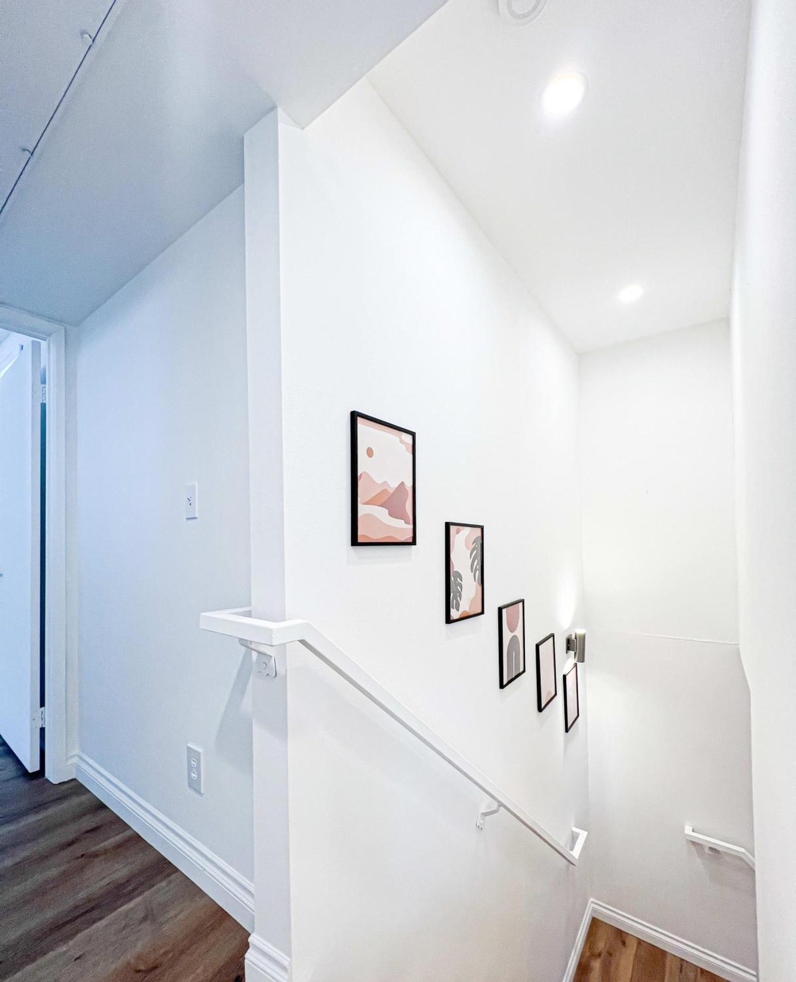 Comfy 2-bedroom In Hollywood *