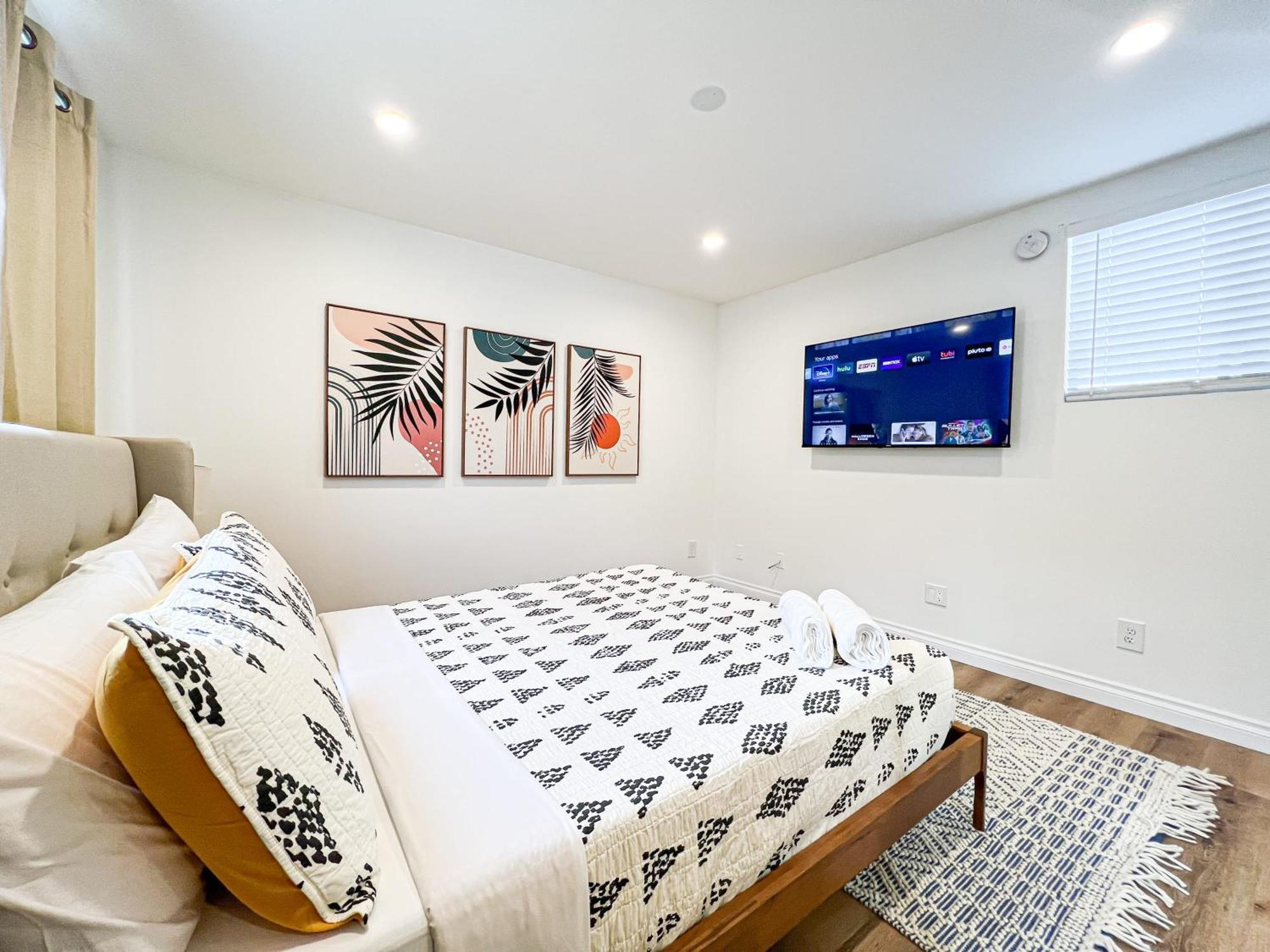 Comfy 2-bedroom In Hollywood * Los Angeles