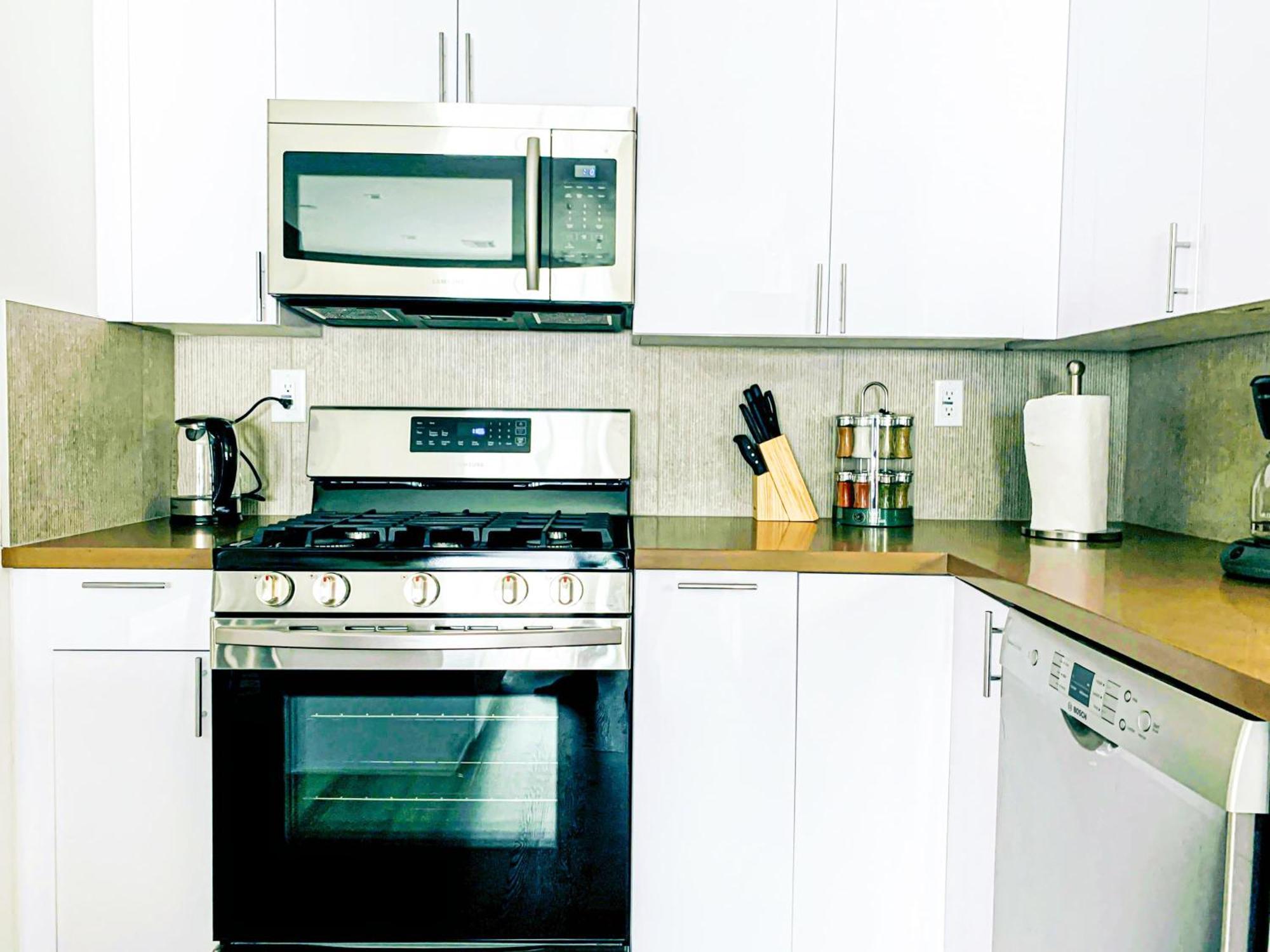 Casa de férias Spacious Townhouse In Mid City - Cr4-win