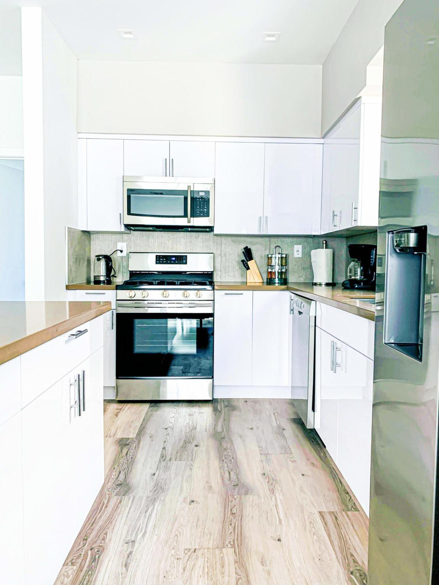 Casa de férias Spacious Townhouse In Mid City - Cr4-win
