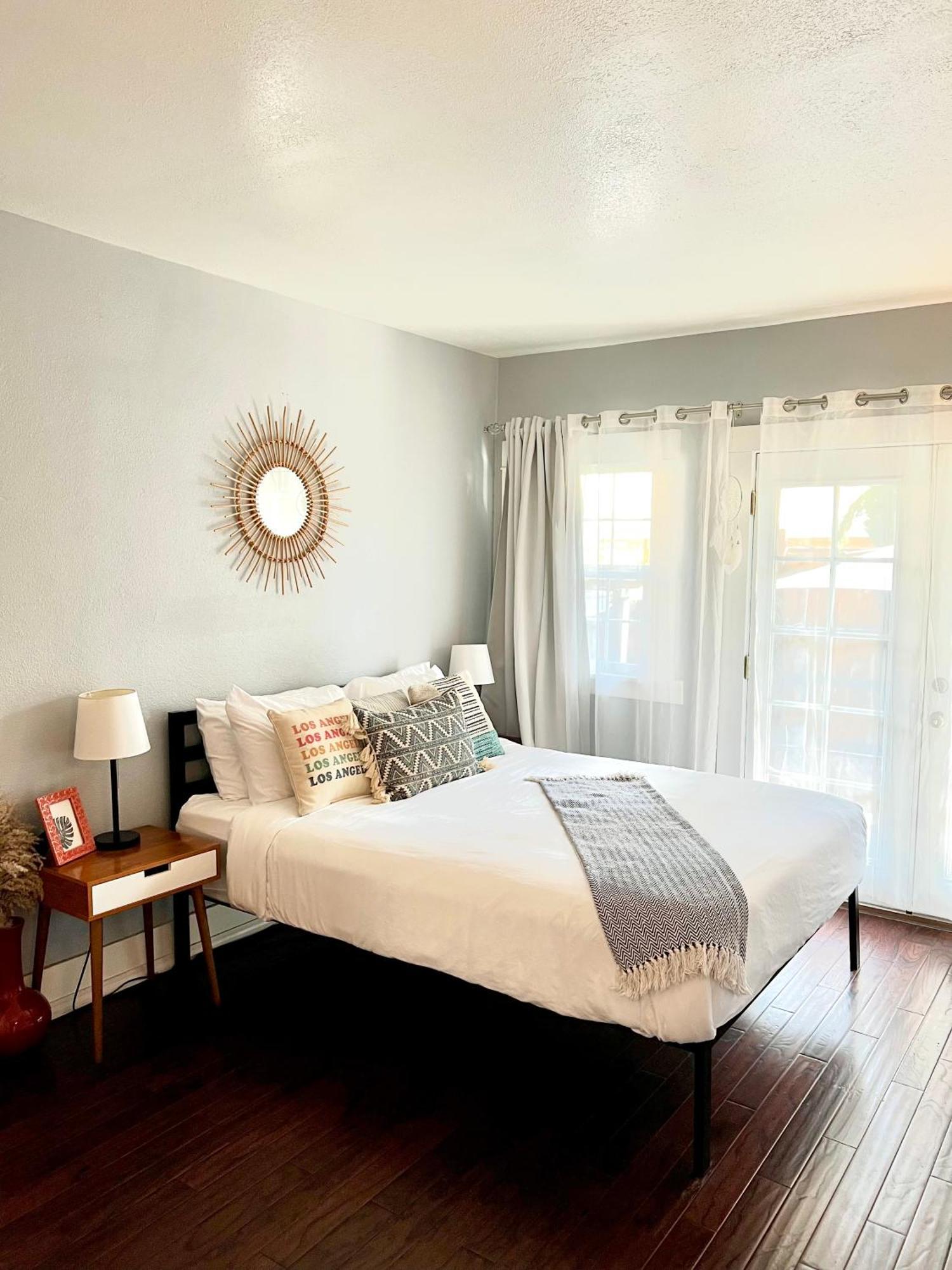 Hollywood House With Parking - Walk To Attractions * Los Angeles