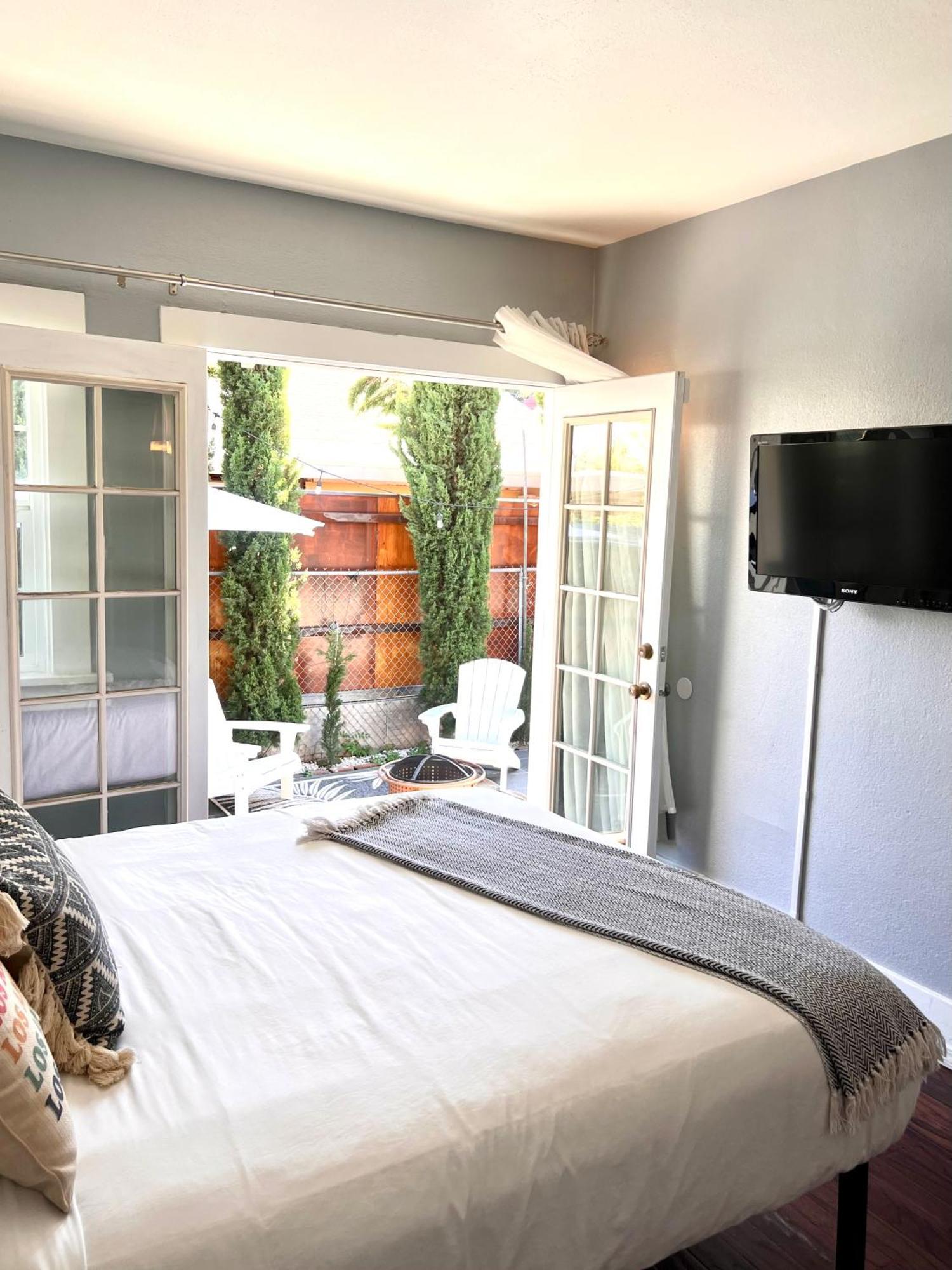 Hollywood House With Parking - Walk To Attractions Holiday home Los Angeles