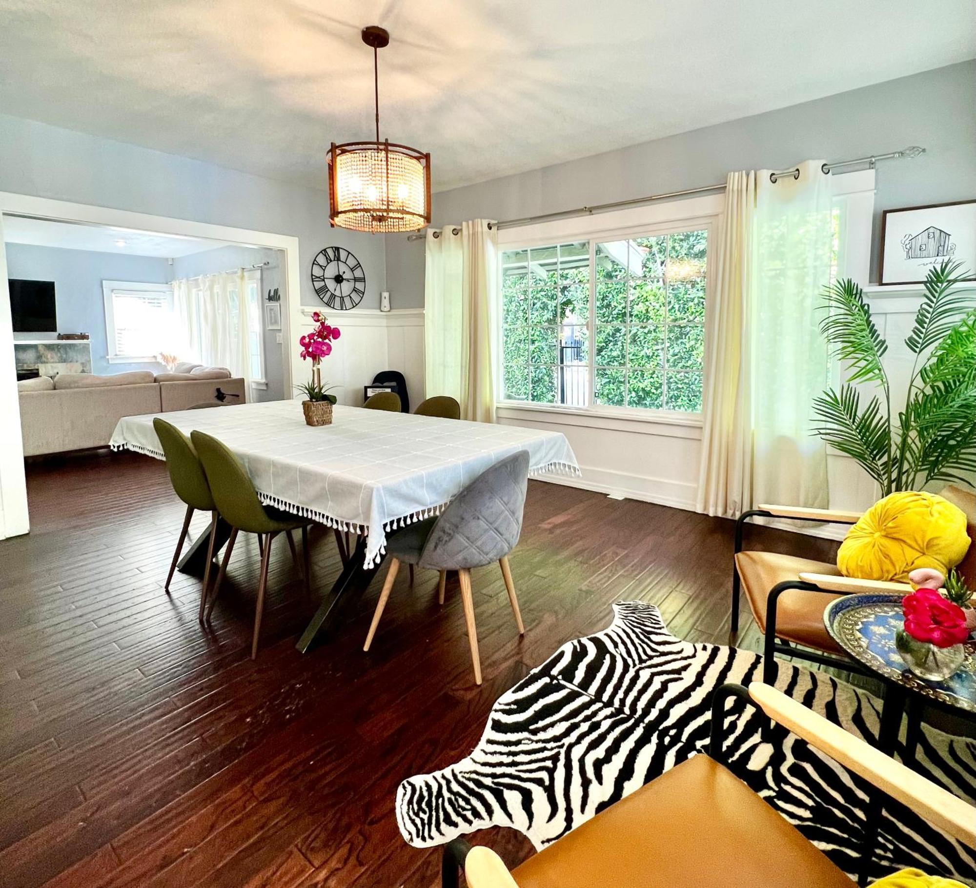 Hollywood House With Parking - Walk To Attractions Holiday home Los Angeles