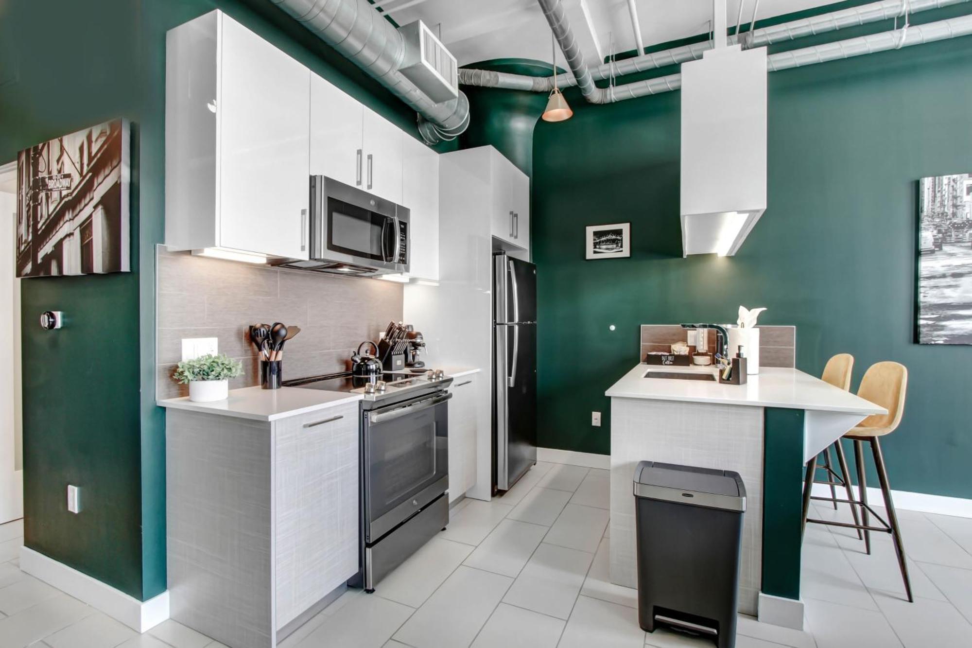Nyc Styled Loft In Dtla, Sleeps 4 With Free Parking! *