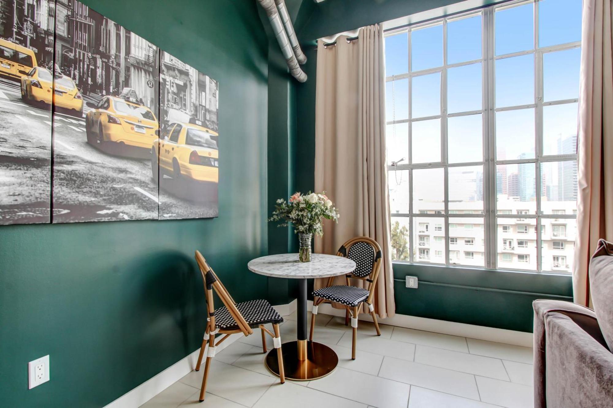 Nyc Styled Loft In Dtla, Sleeps 4 With Free Parking! Apartment