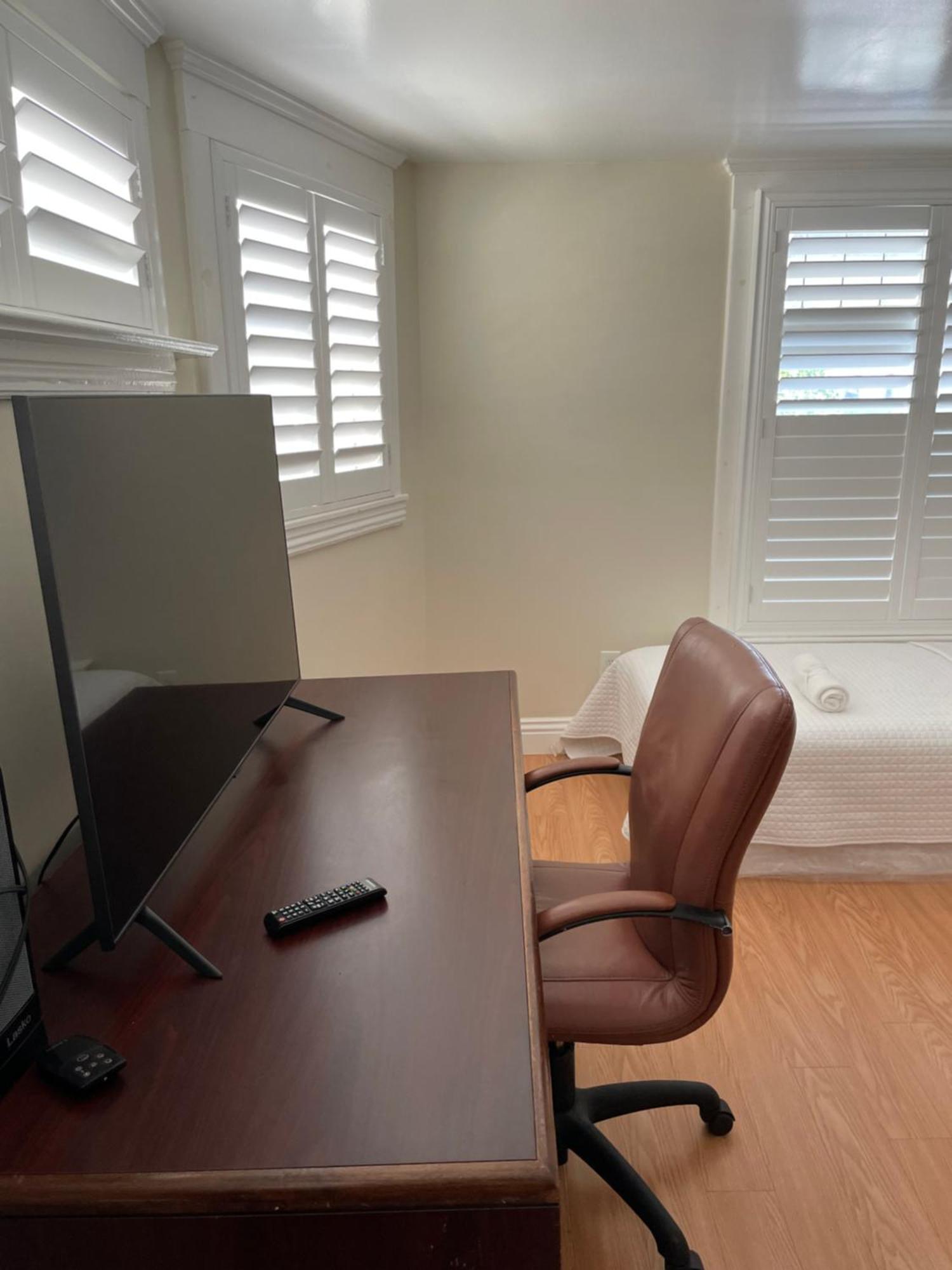 Homestay Cozy Usc-adjacent Suite: Private Oasis With Modern Amenities Los Angeles