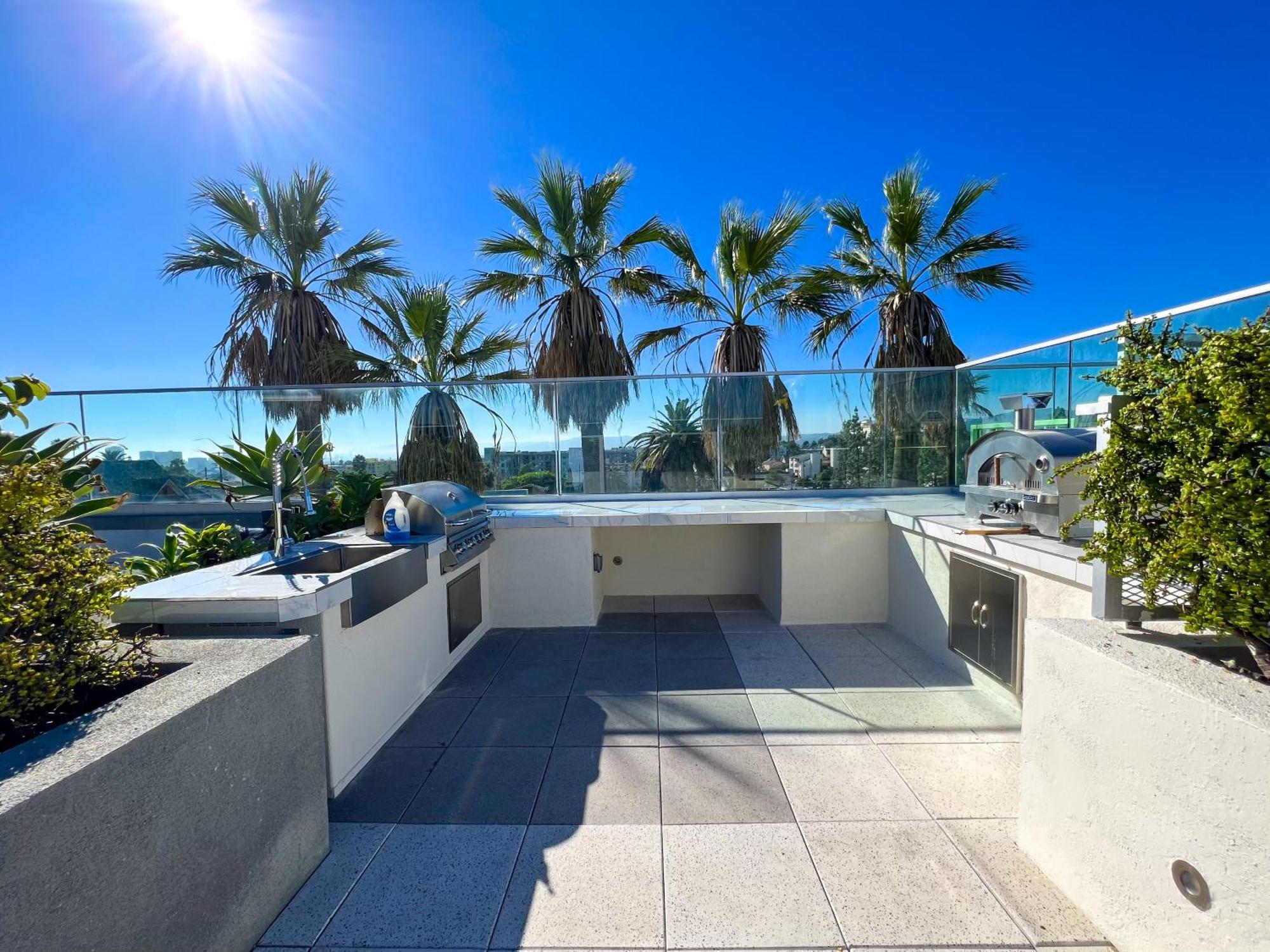 Bed & Breakfast Luxury Downtown Penthouse With Skyline Views *