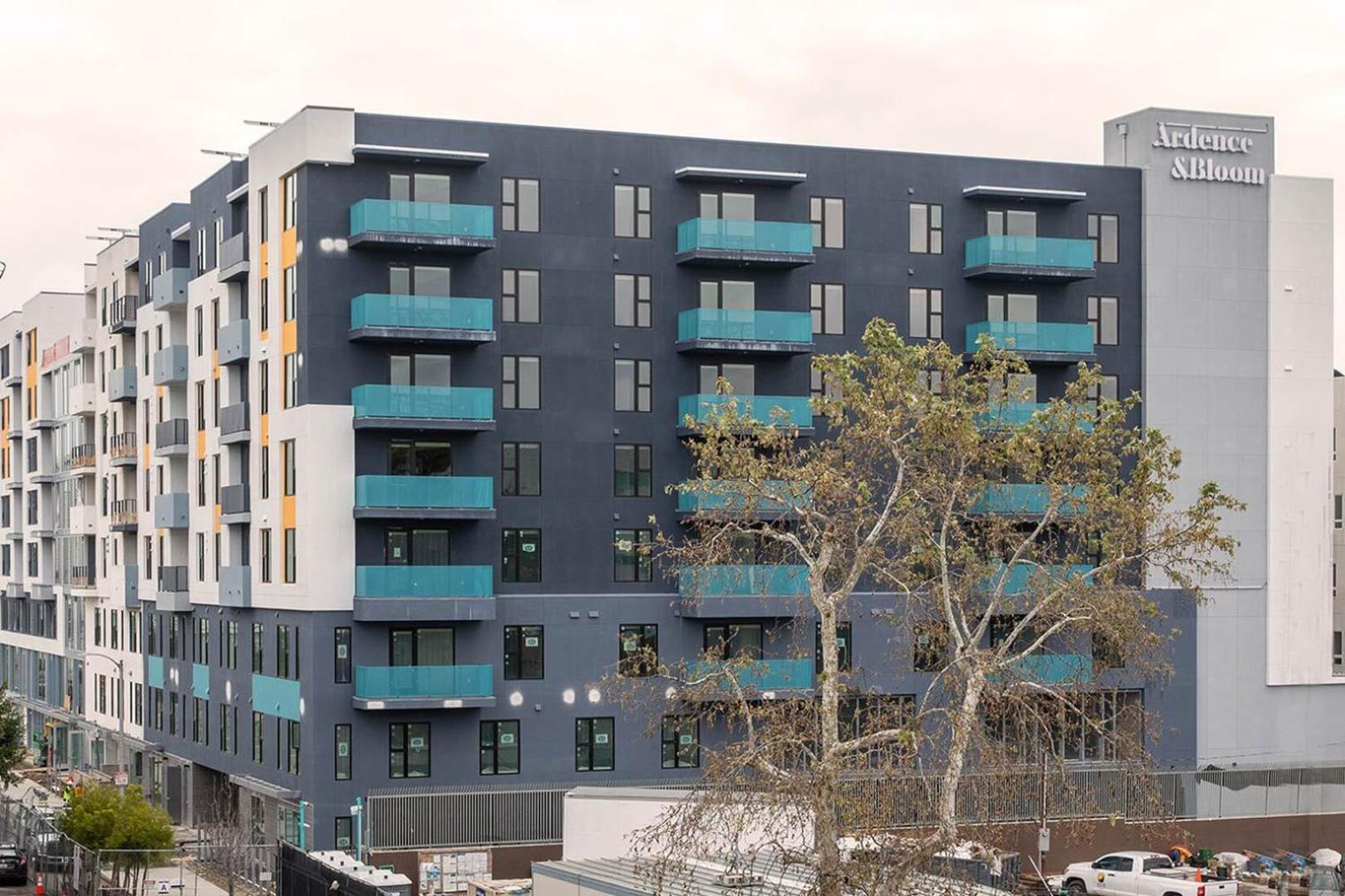 Apartment Hollywood 1br W Pool Gym Nr Coffee Shops Lax-1112 *