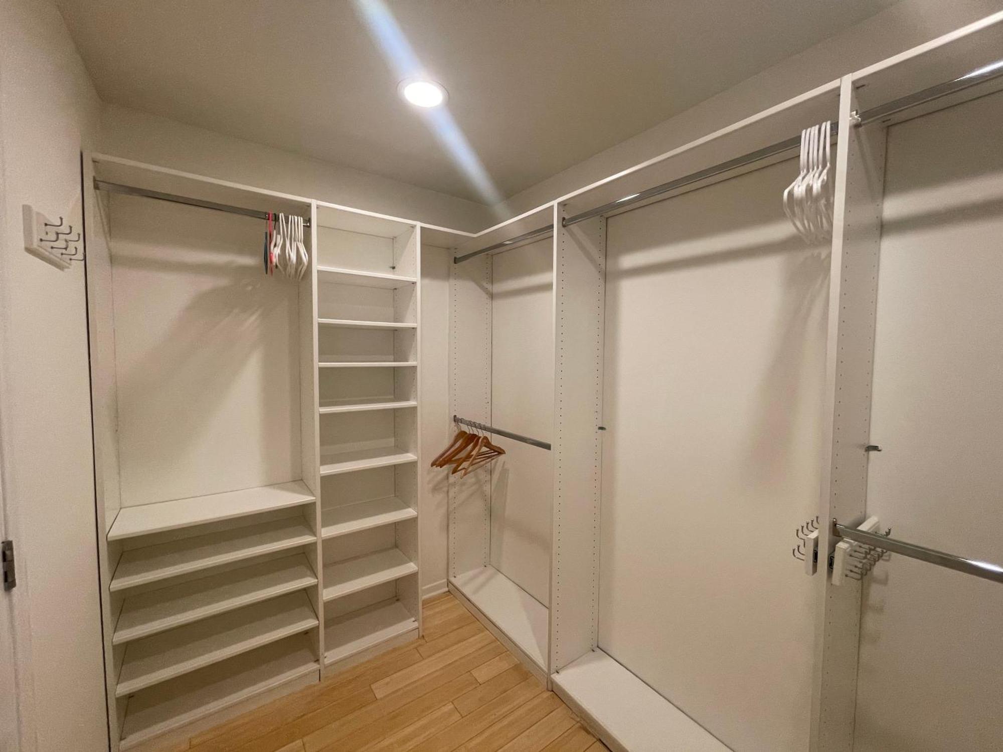 Homestay Charming Bright Traditional In Sherman Oaks