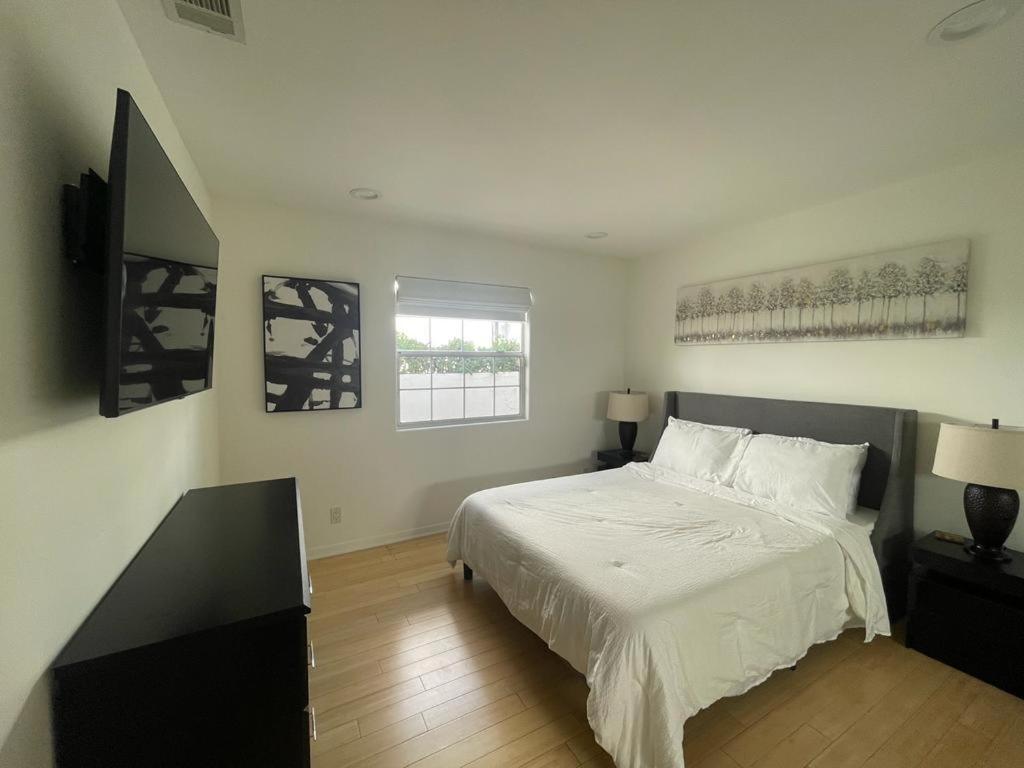 Charming Bright Traditional In Sherman Oaks Hospedagem domiciliar