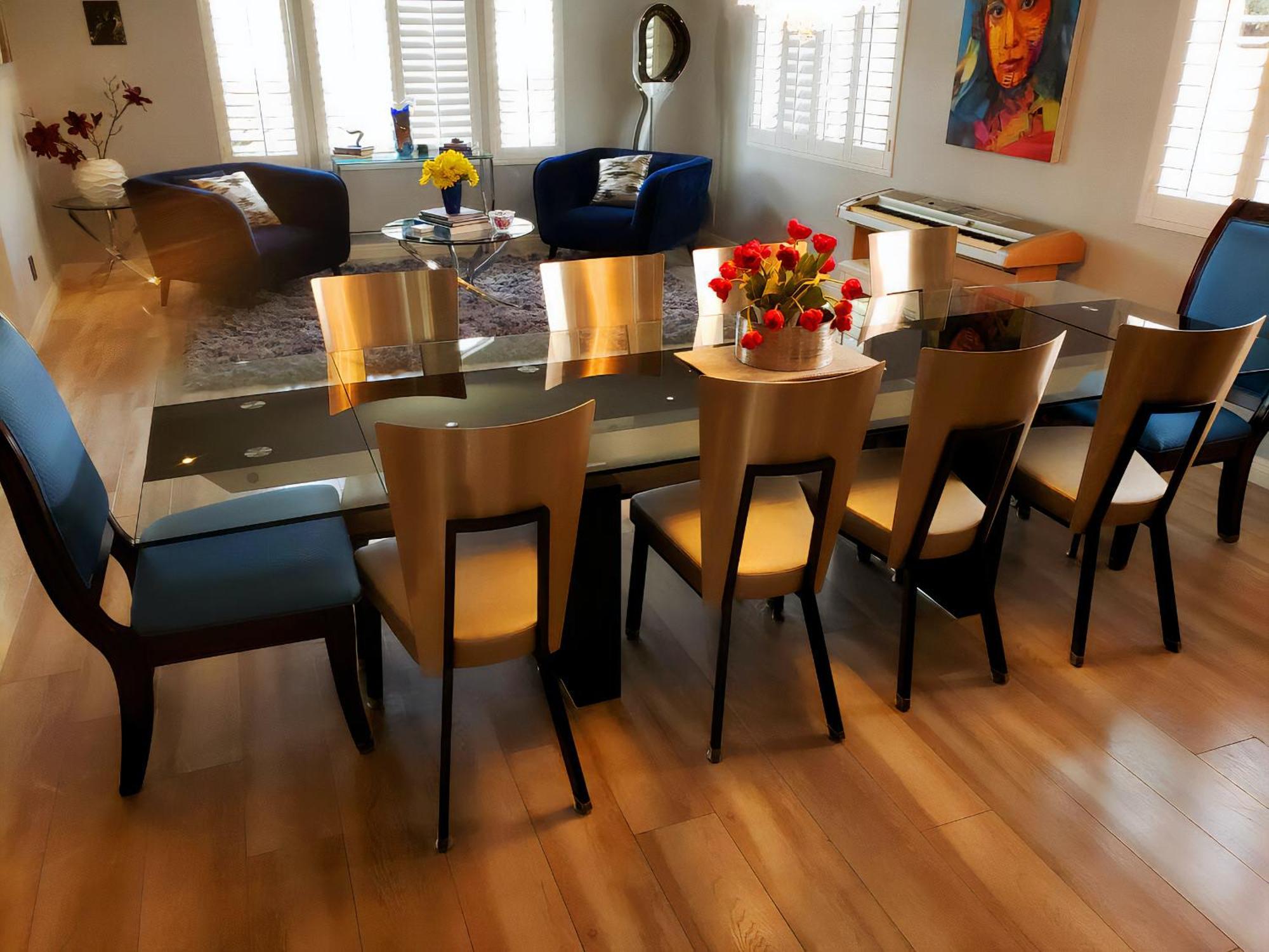 Stunning, Quiet Pvt Luxe Home! King Bed, Jacuzzi, Fire Pit, Bbq! Beautiful!