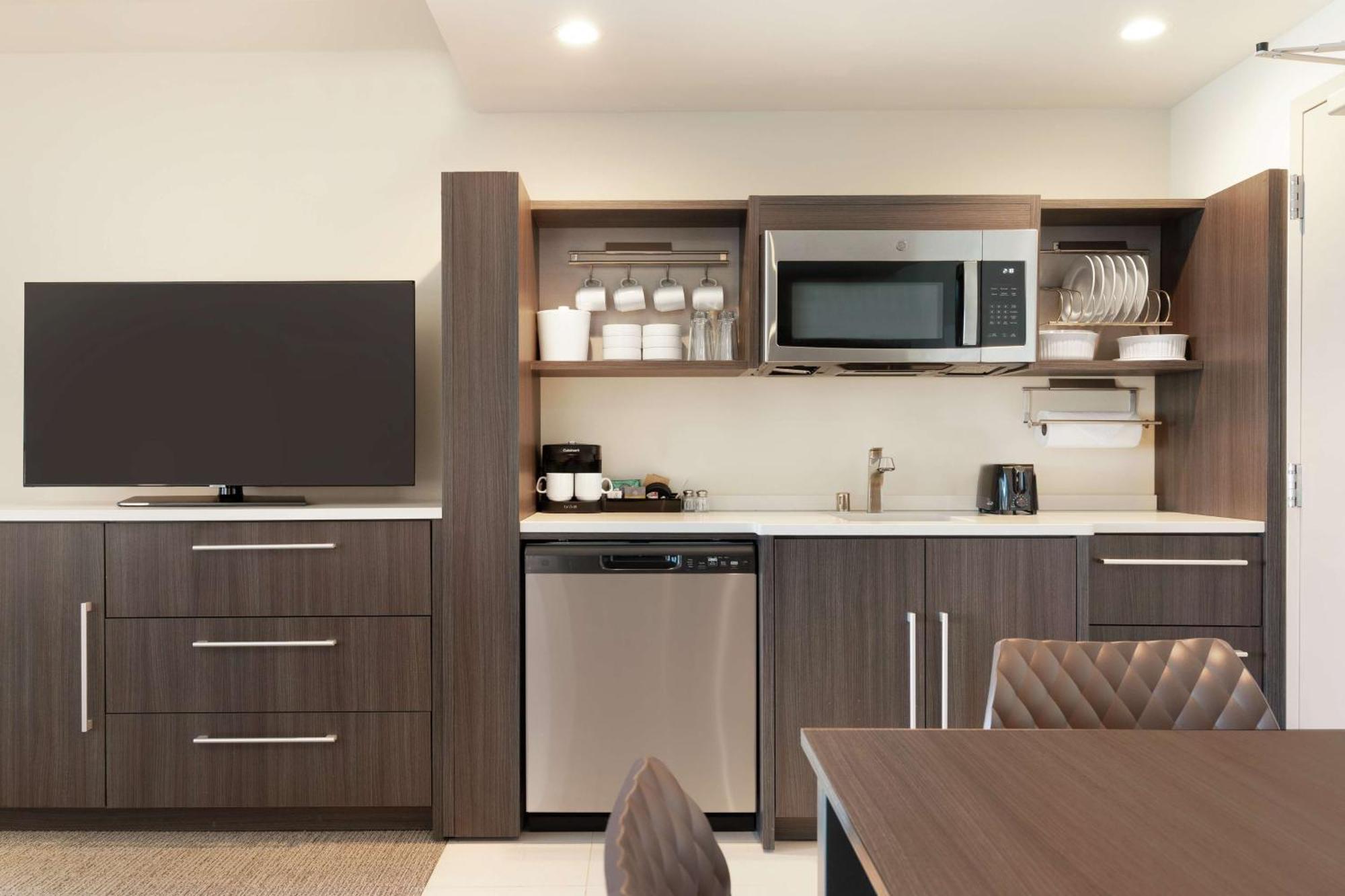 Home2 By Hilton Woodland Hills Angeles Los Angeles