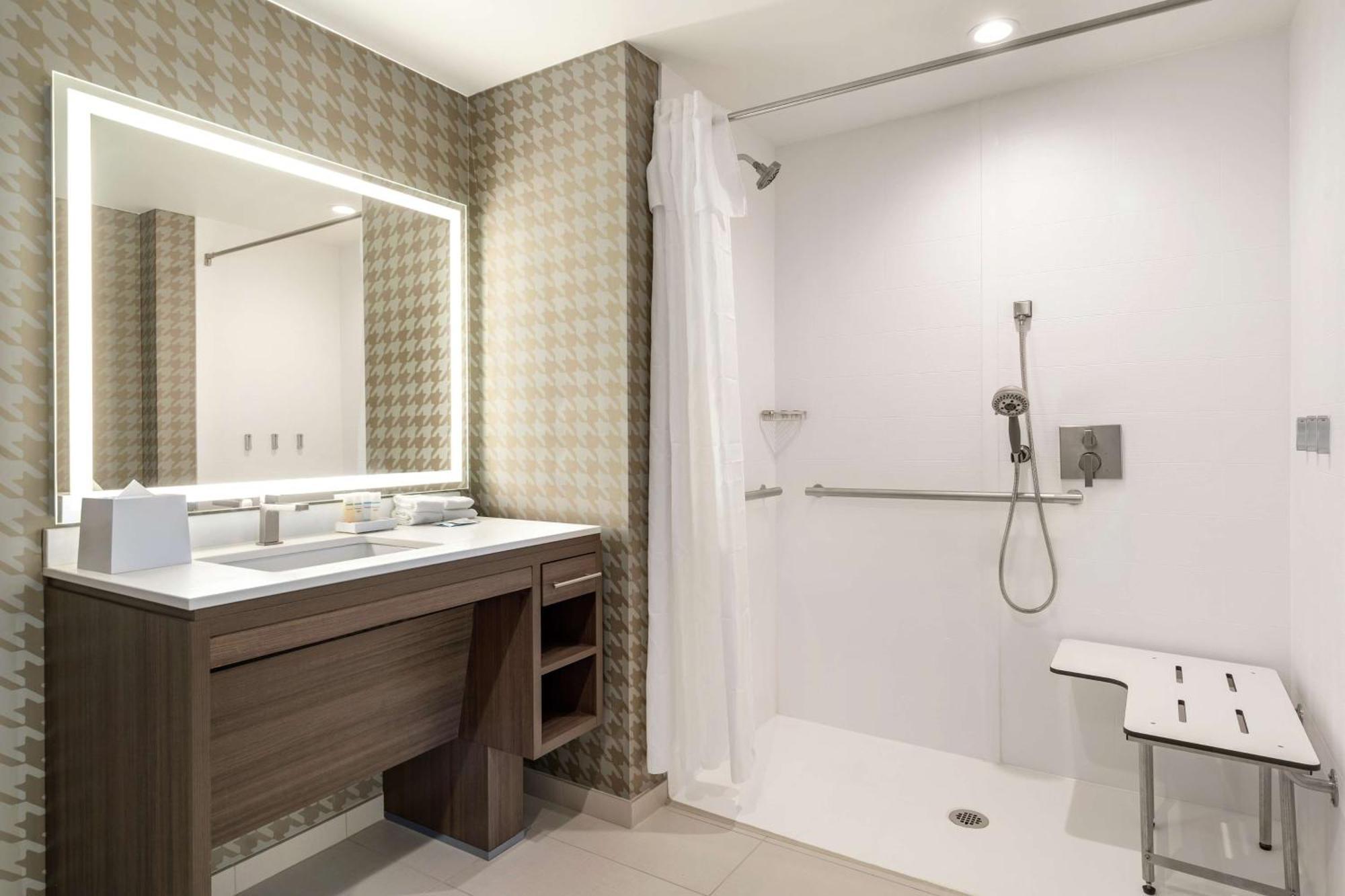 Home2 By Hilton Woodland Hills Angeles Hotel Los Angeles