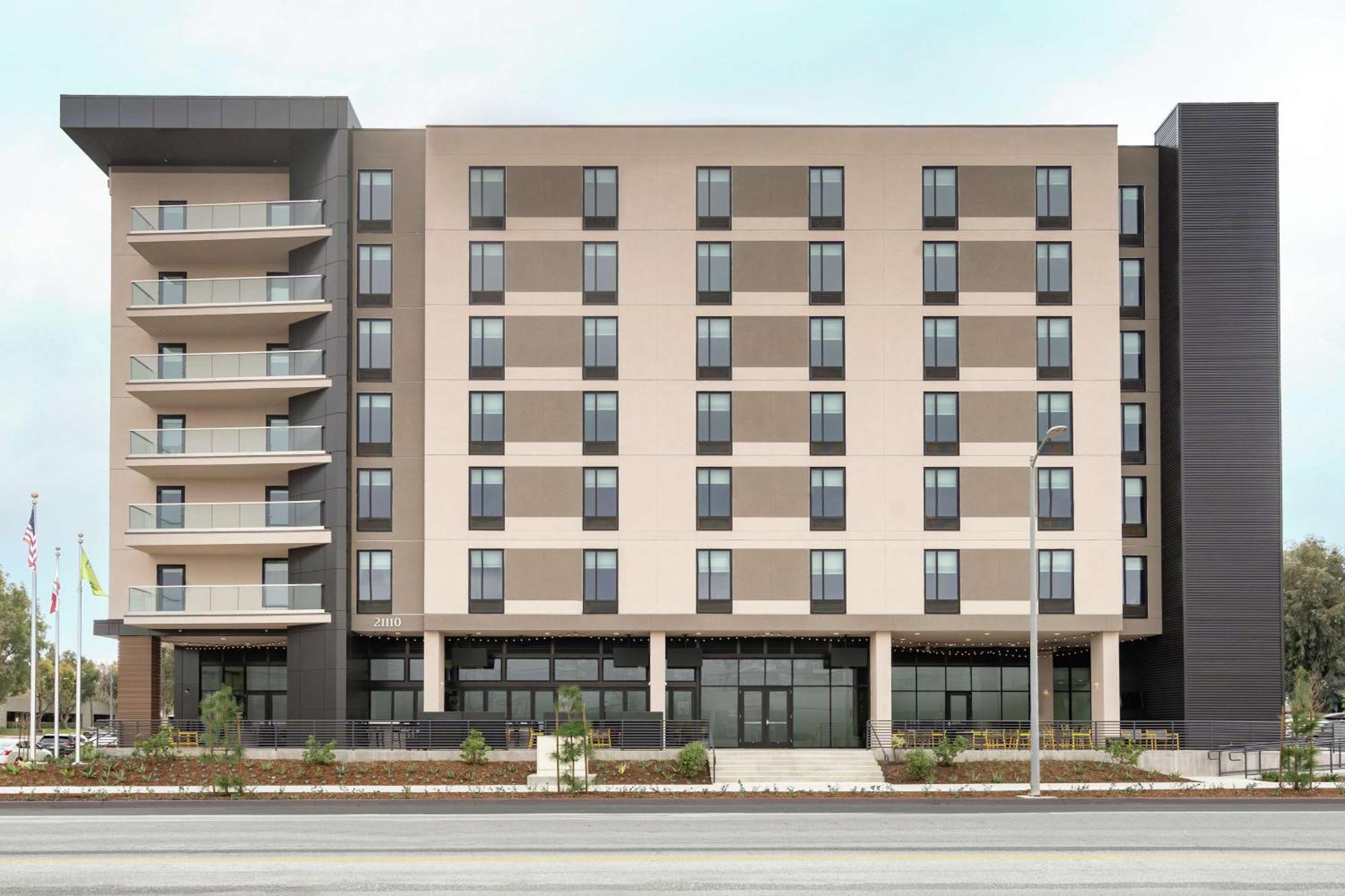 Home2 By Hilton Woodland Hills Angeles Hotel 3*